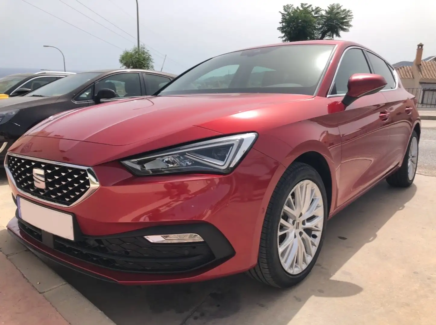 SEAT Leon 2.0 TDI DSG Xcellence Rojo - 2