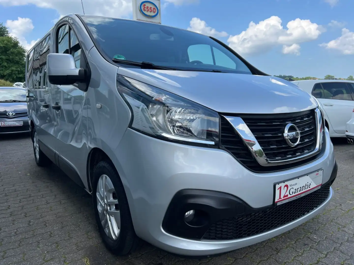 Nissan NV300 L1H1 2,7t PREMIUM 1.6 dCi *KLIMA*NAVI*CAM* Grau - 2