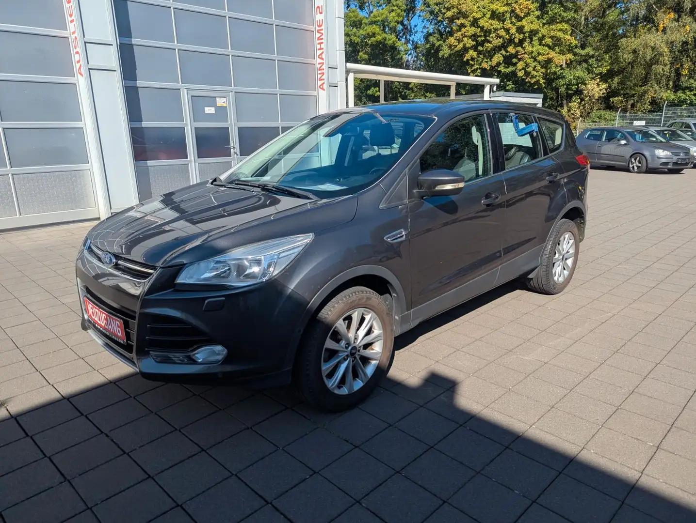 Ford Kuga Titanium*1.HAND+NAVI+AHK+KAMERA+TEILLEDER* Grau - 1