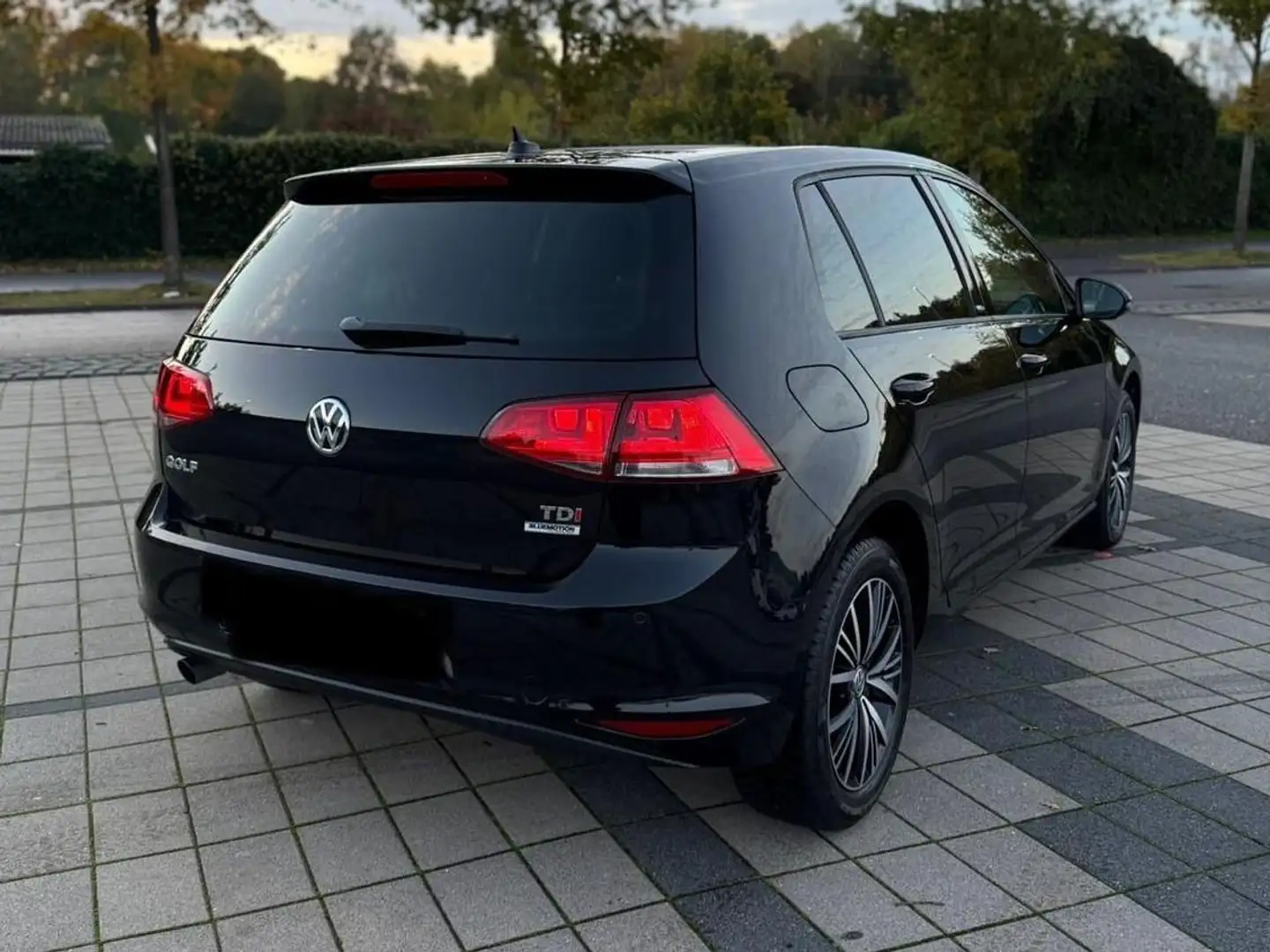 Volkswagen Golf Allstar BMT Schwarz - 1
