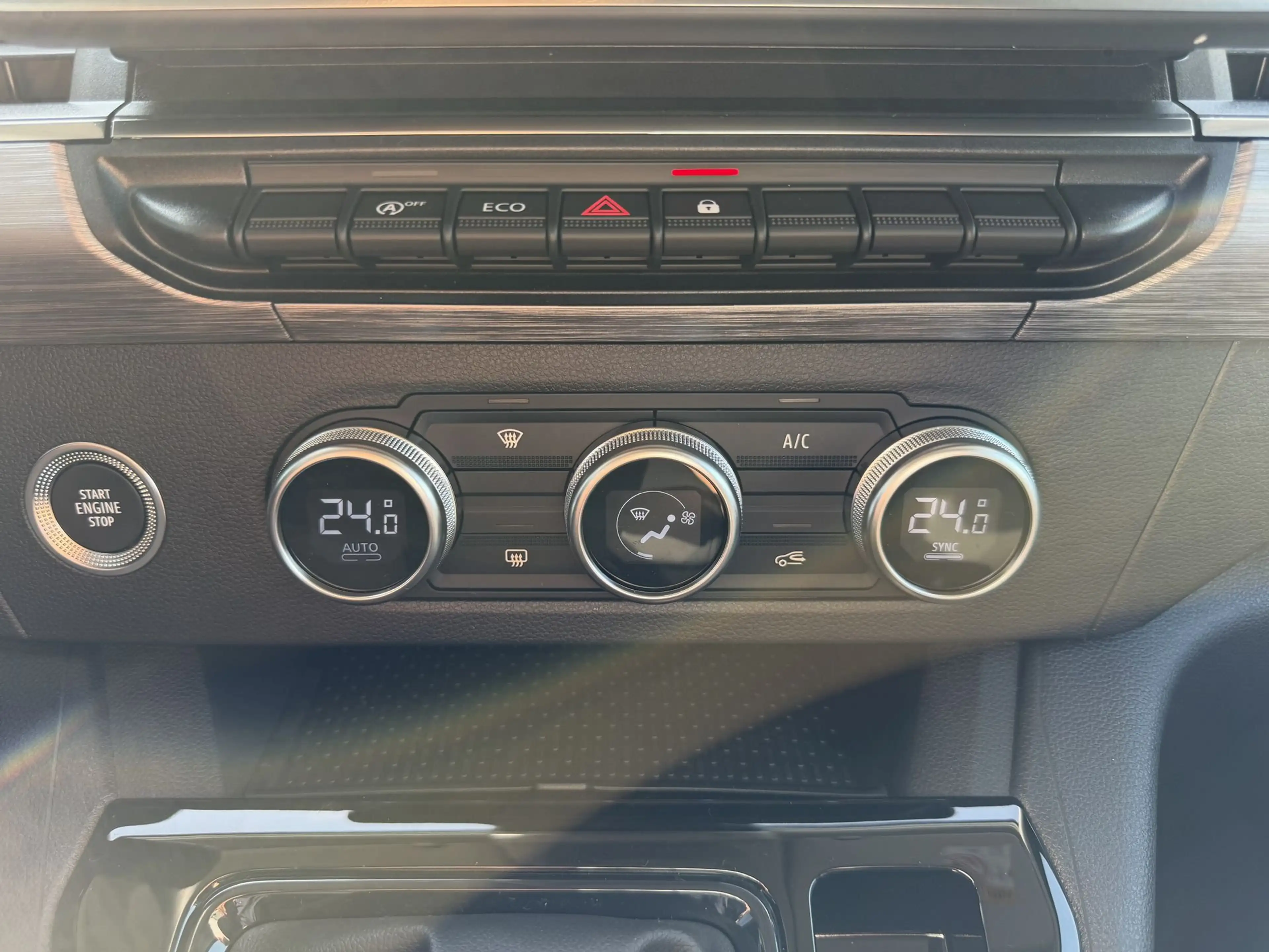 Nissan Townstar RENAULT KANGOO DIG-T 130 N-Connecta L1H1 + Combi Design Pack — photo 12