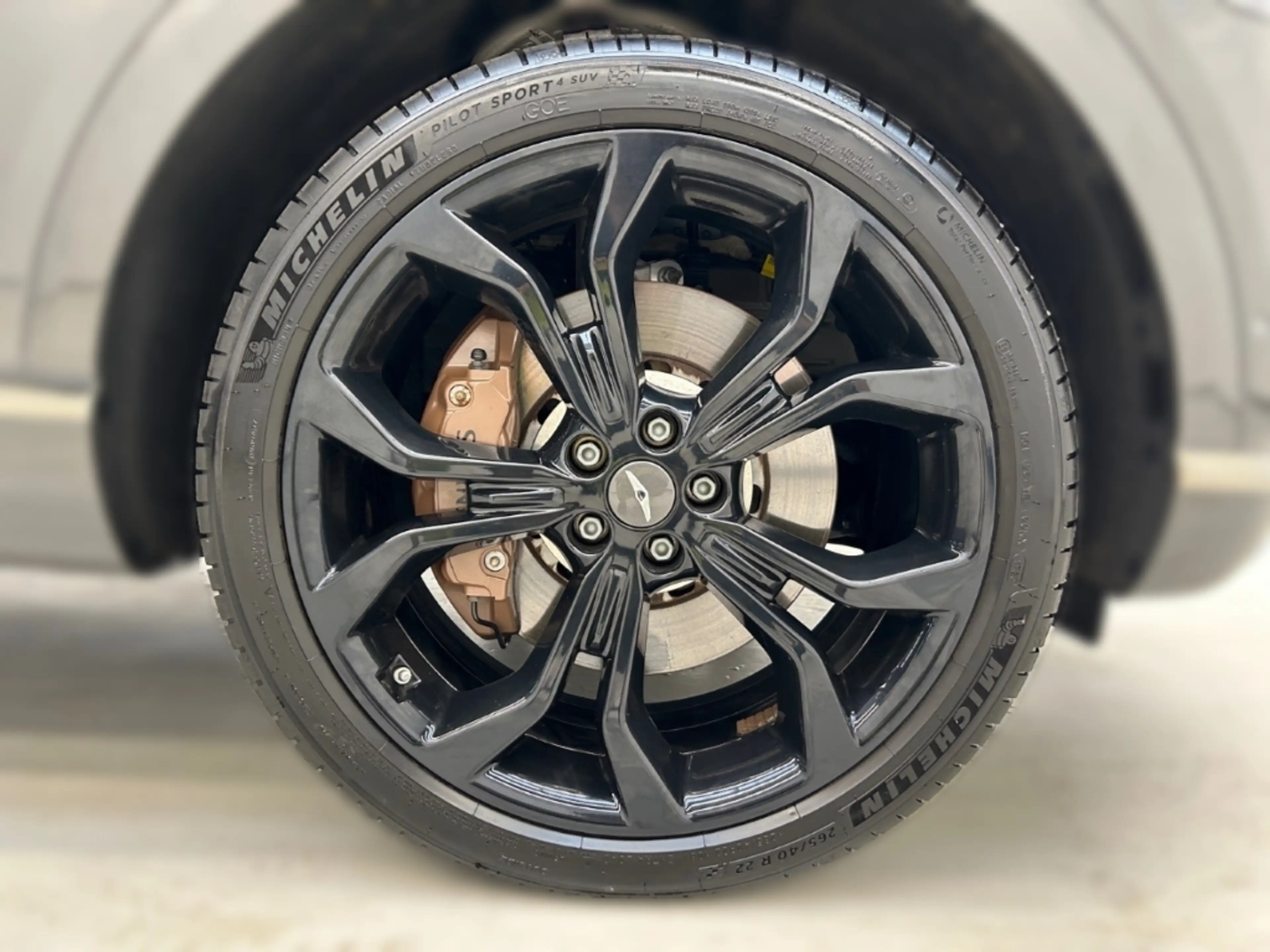 Genesis GV80 Sport 4WD — photo 9