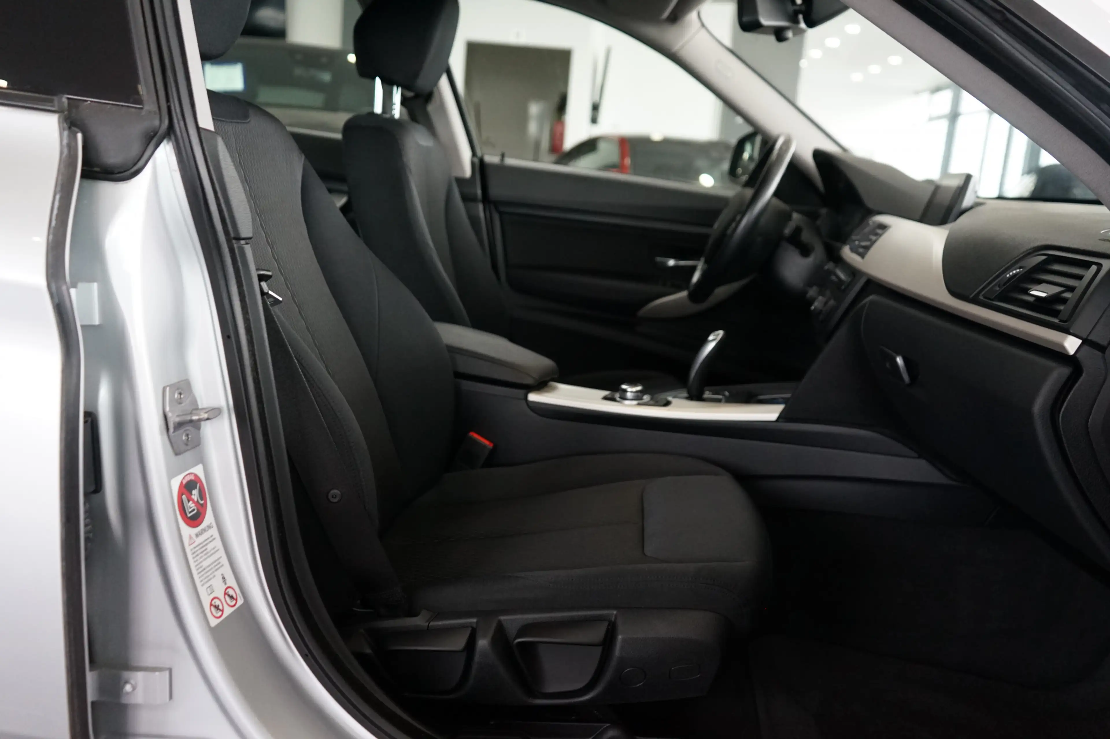 BMW 328 NAVI+PDC+KLIMA+SITZHEIZUNG+TEMPOMAT — photo 14