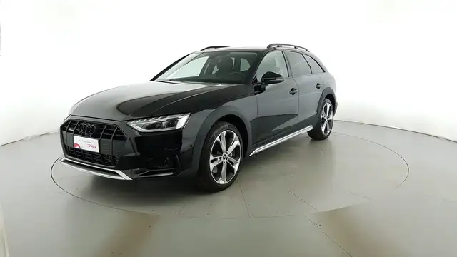 Audi A4 allroad 45 2.0 tfsi mhev Identity Contrast 265cv quattro
