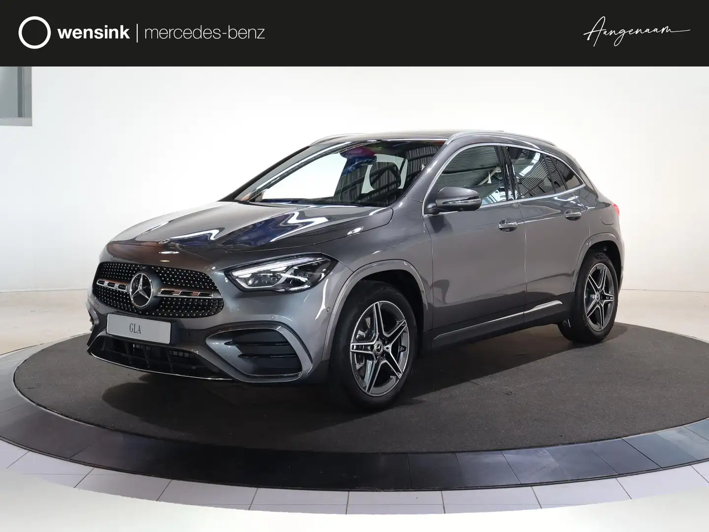 Mercedes-Benz GLA 180 Business Solution AMG | Panoramaschuifdak | Premiu Grijs - 1