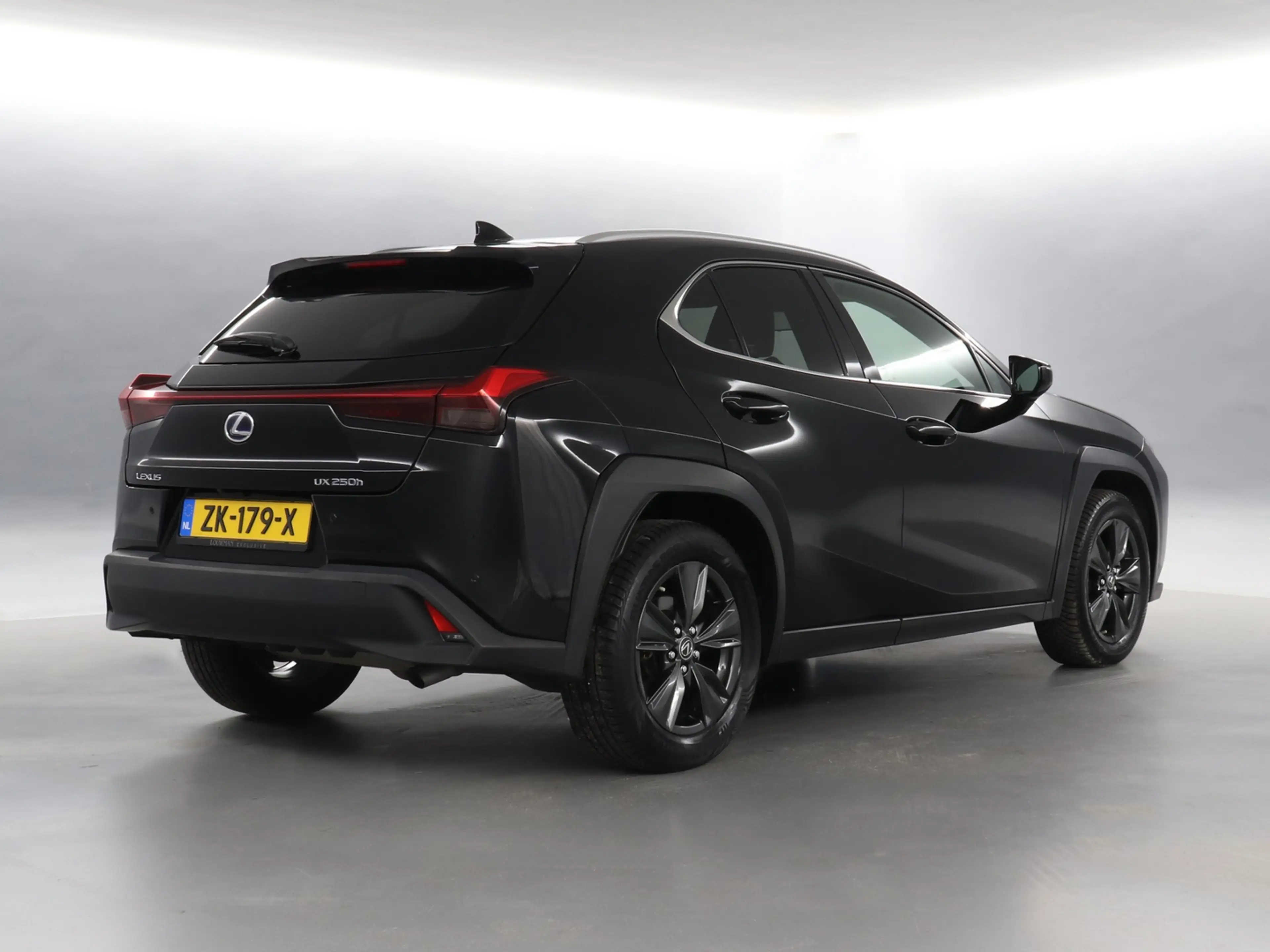 Lexus UX 250h First Edition | Lederen Bekleding | Stoelverwarmin — photo 2