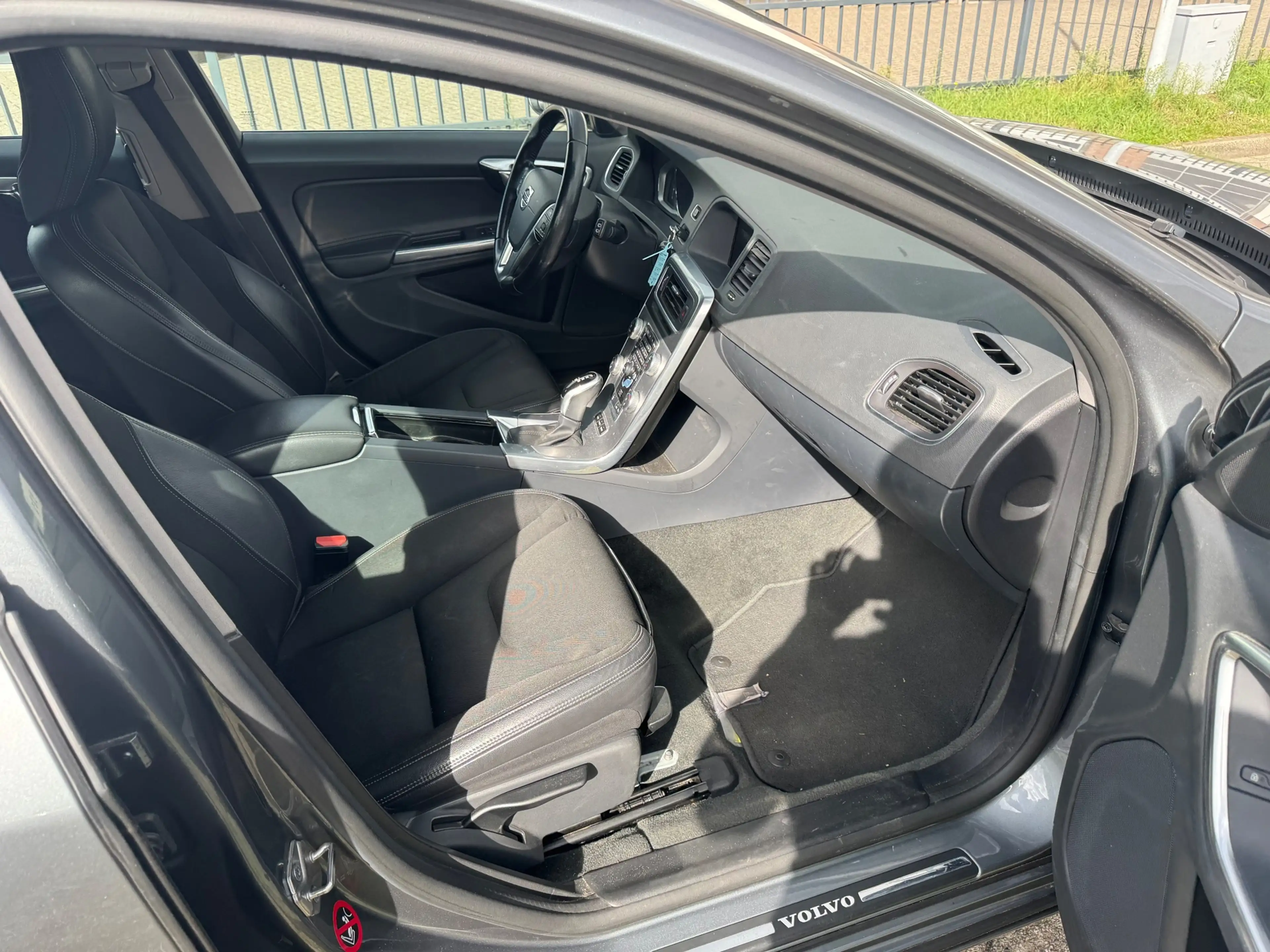 Volvo V60 2.4 D5 Twin Engine Lease Edition Garantie — photo 10
