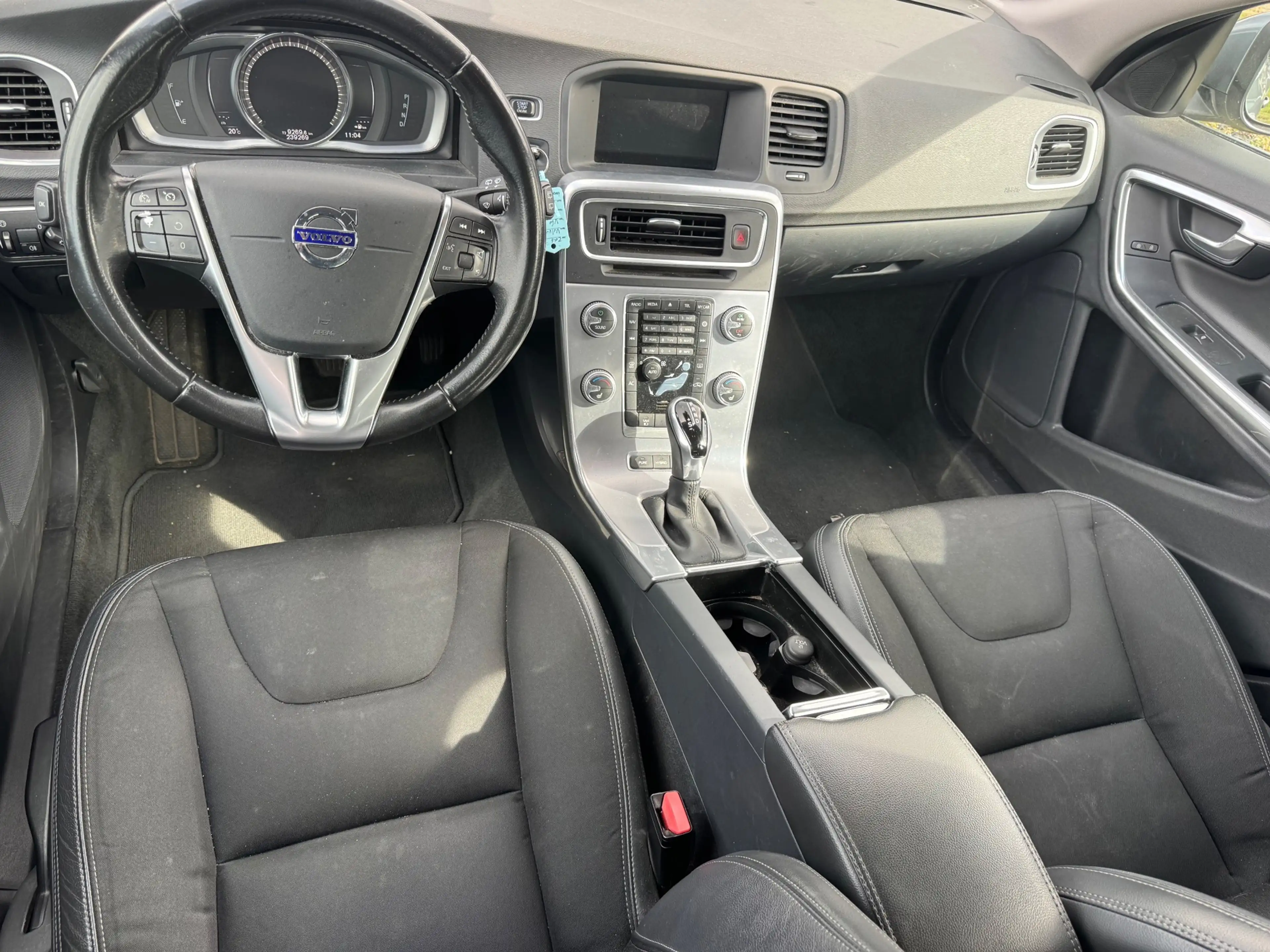 Volvo V60 2.4 D5 Twin Engine Lease Edition Garantie — photo 7
