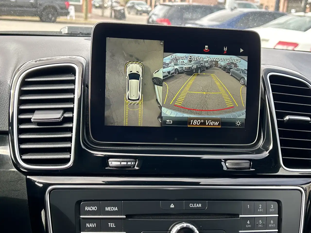 Mercedes-Benz GLE снимка Mercedes-Benz GLE