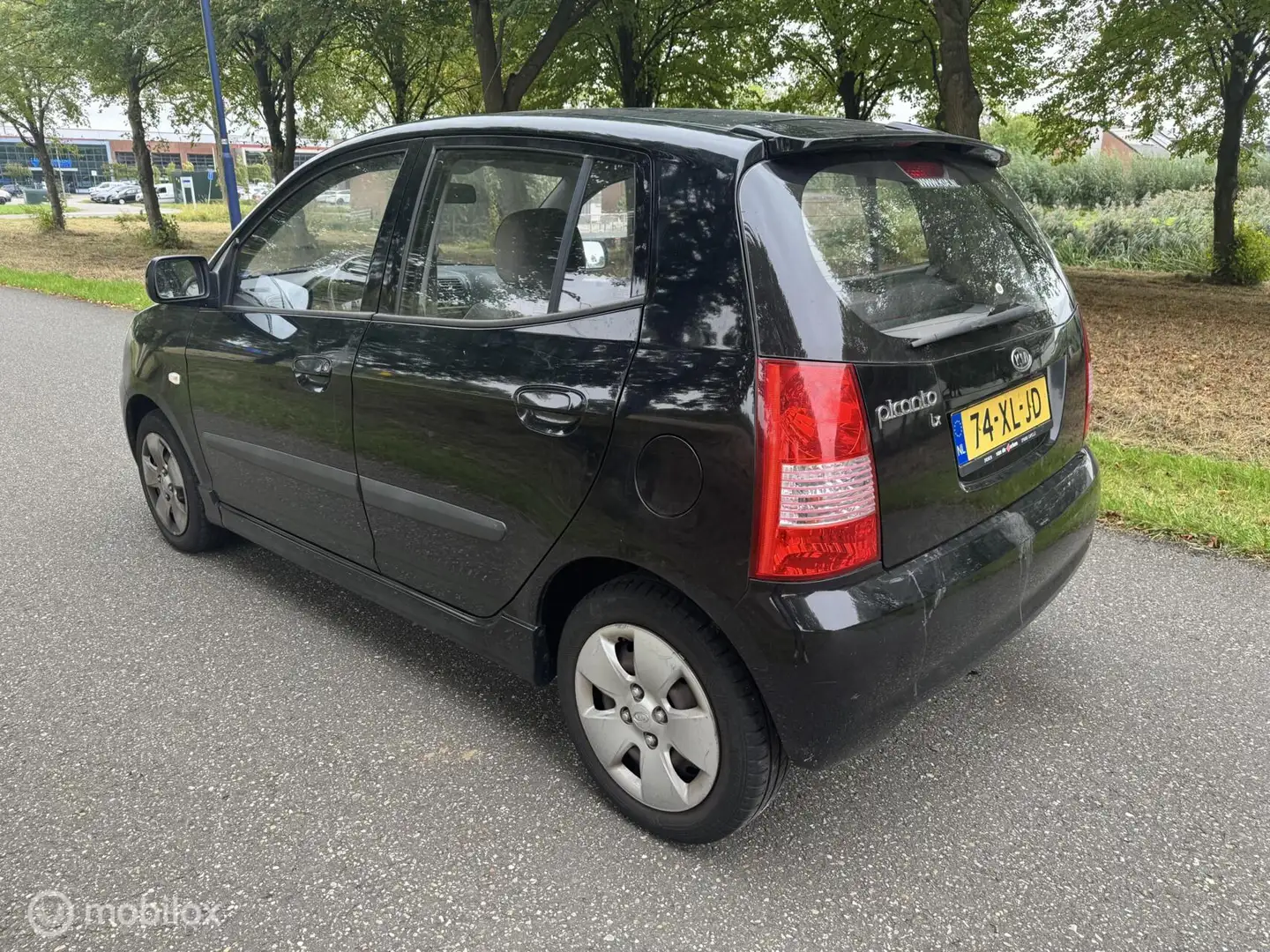Kia Picanto 1.0 D-light*AIRCO*5 DRS*NEW APK 09/26 Zwart - 2