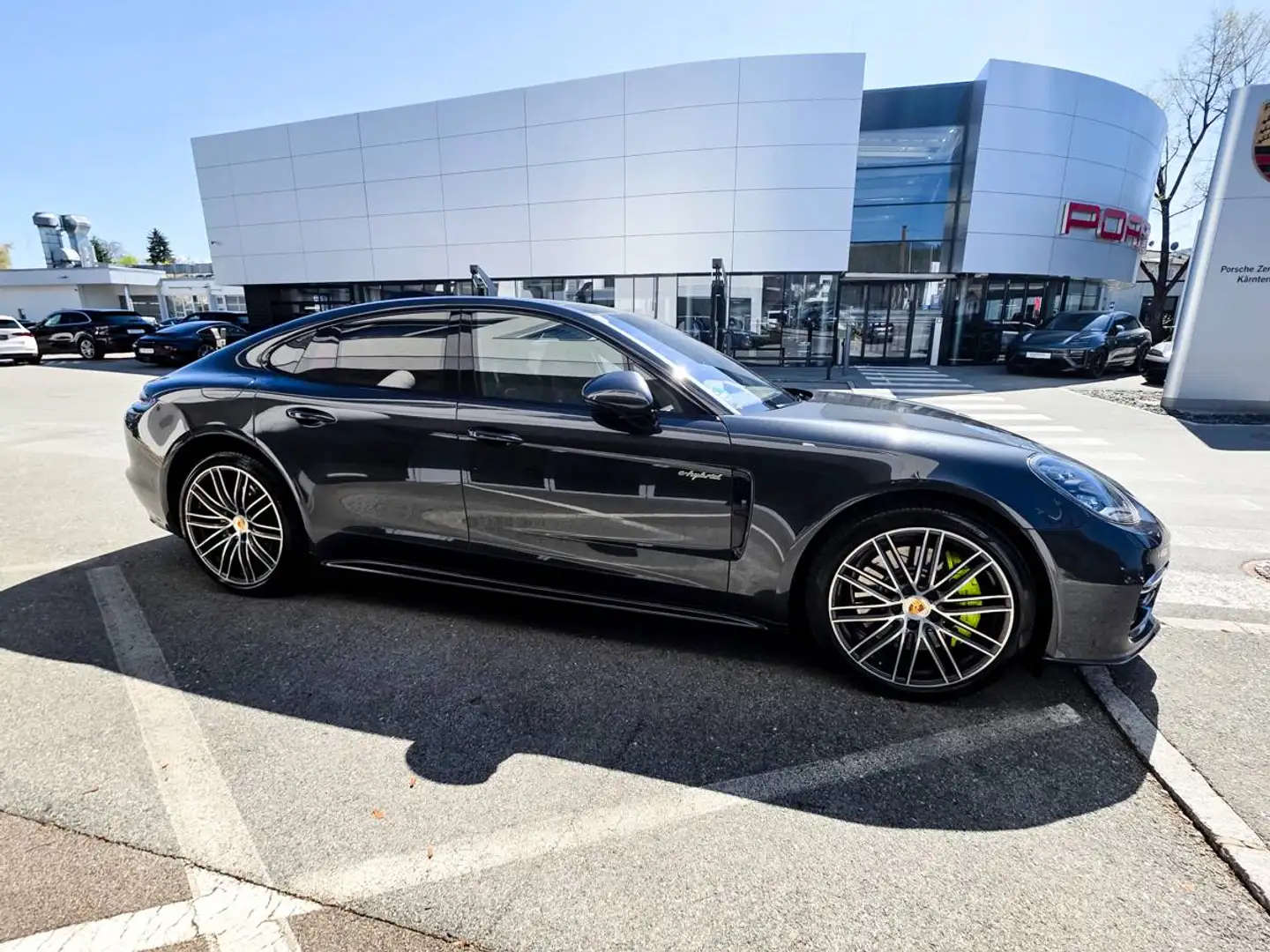 Porsche Panamera Panamera 4 E-Hybrid PHEV Aut. - NEUER HYBRID-AKKU Schwarz - 1