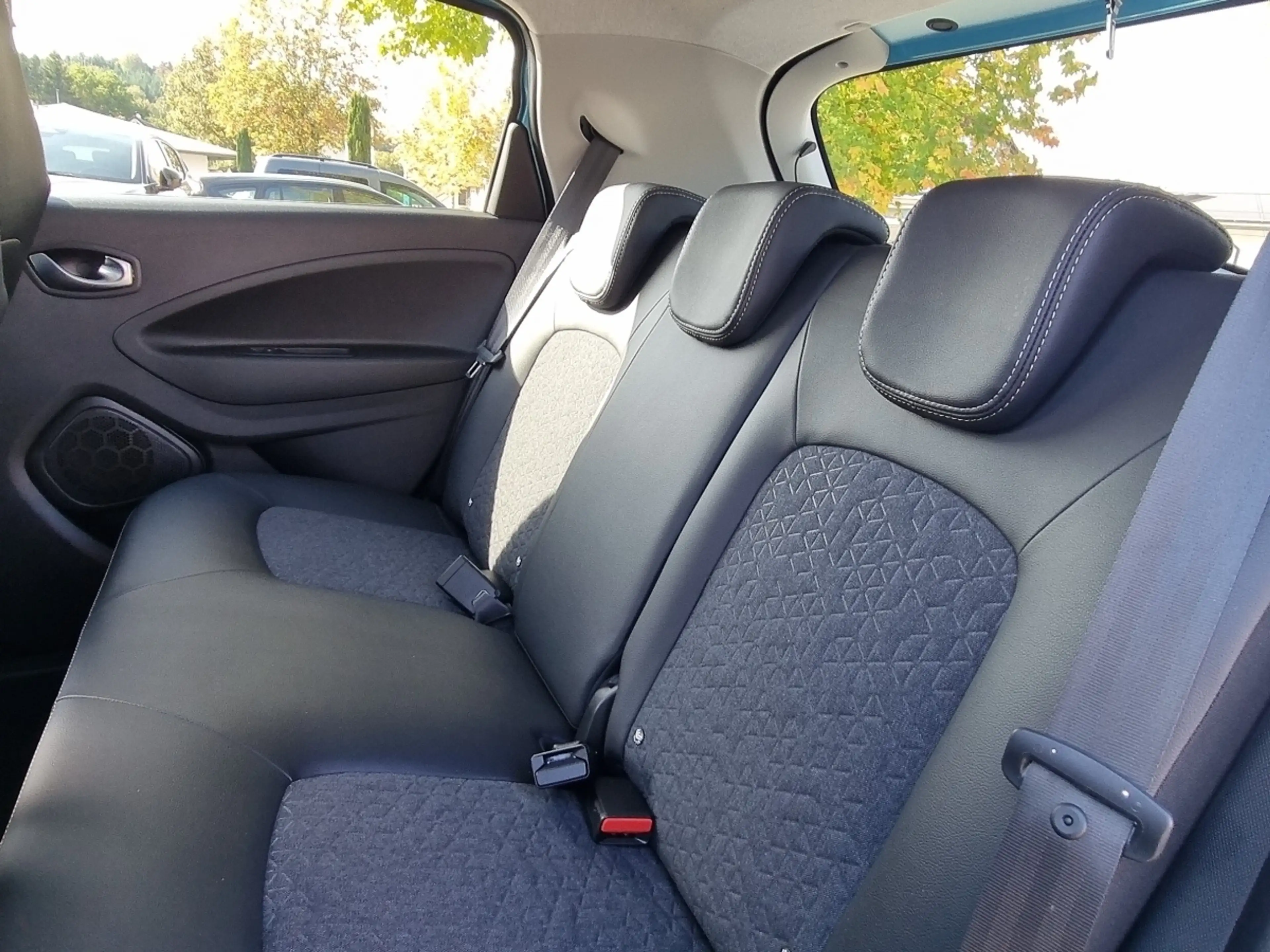 Renault ZOE E-Tech 100% elektr. Iconic EV 50 135hp — photo 8