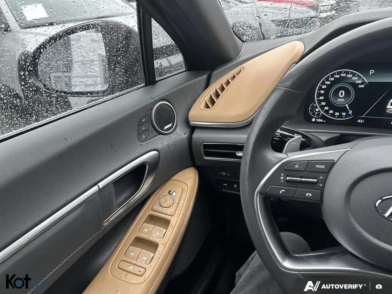 Hyundai SONATA снимка Hyundai SONATA