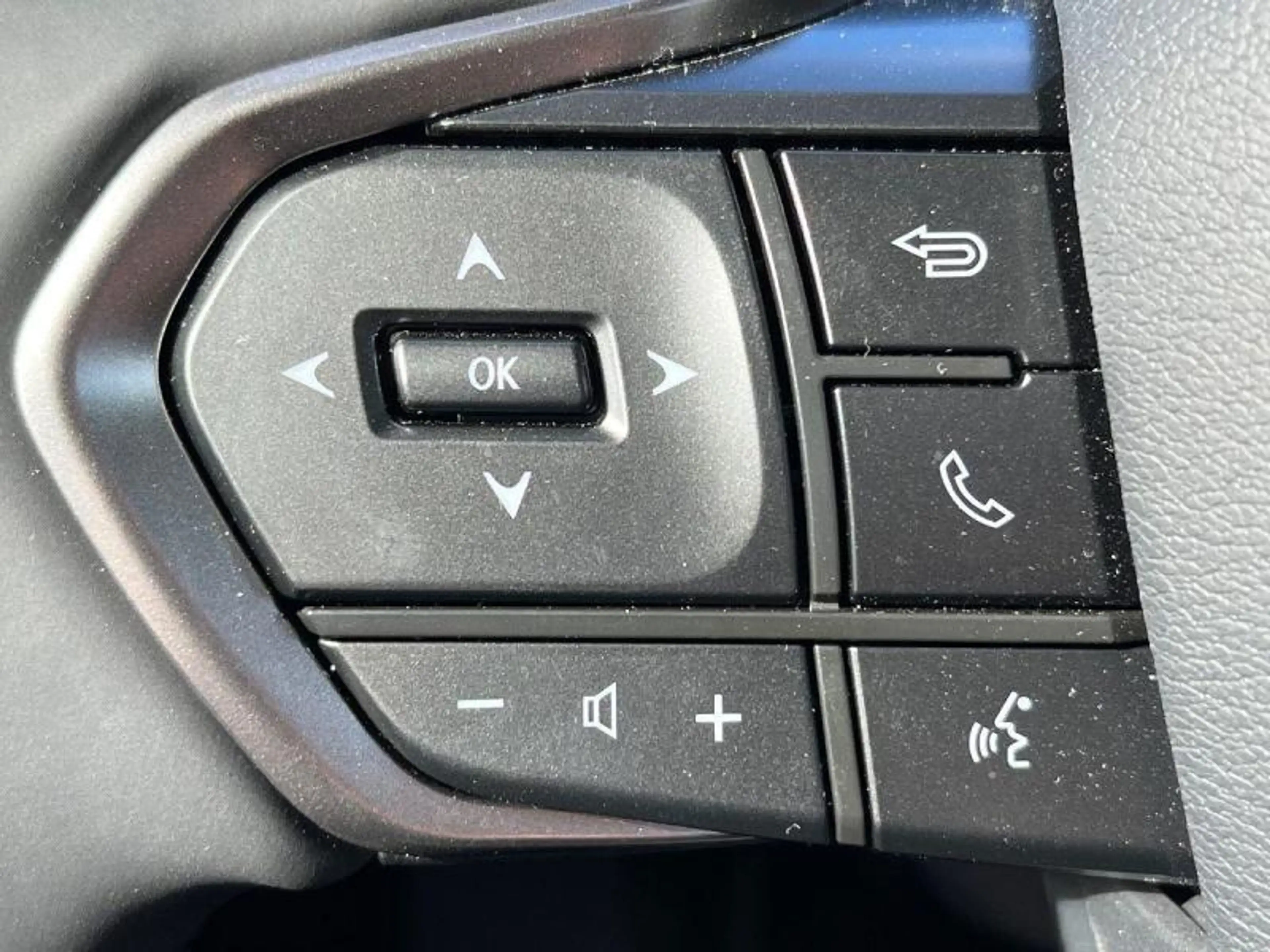 Lexus LBX Base+cam+dab+17inch alu velgen — photo 13