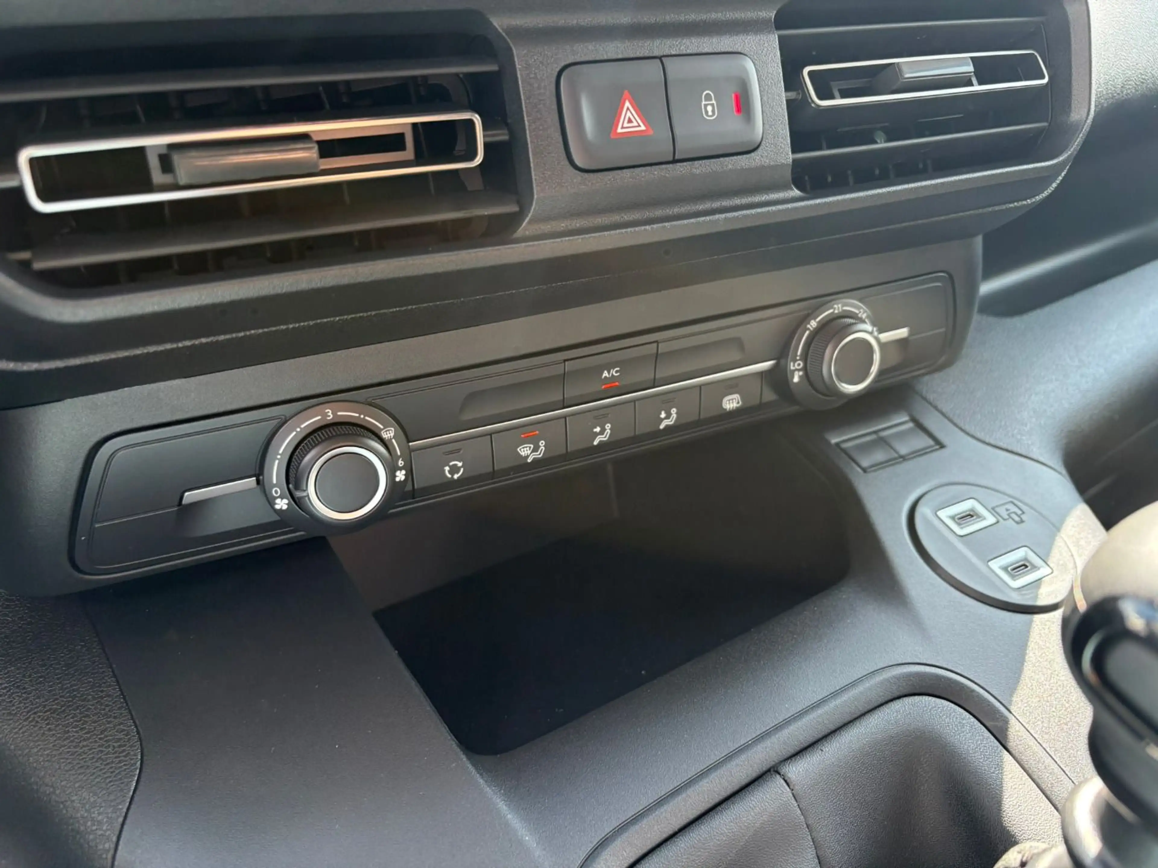 Fiat Doblo Kastenwagen BlueHDi 100 S&S XL erh. Nutzlast — photo 14
