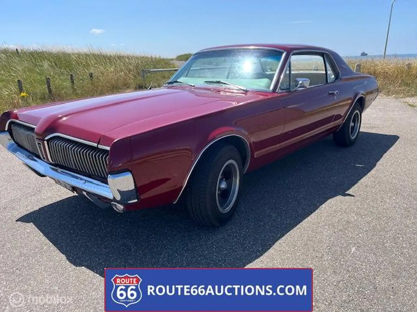 Mercury Cougar Sedan | Route 66 Auctions Czerwony - 2