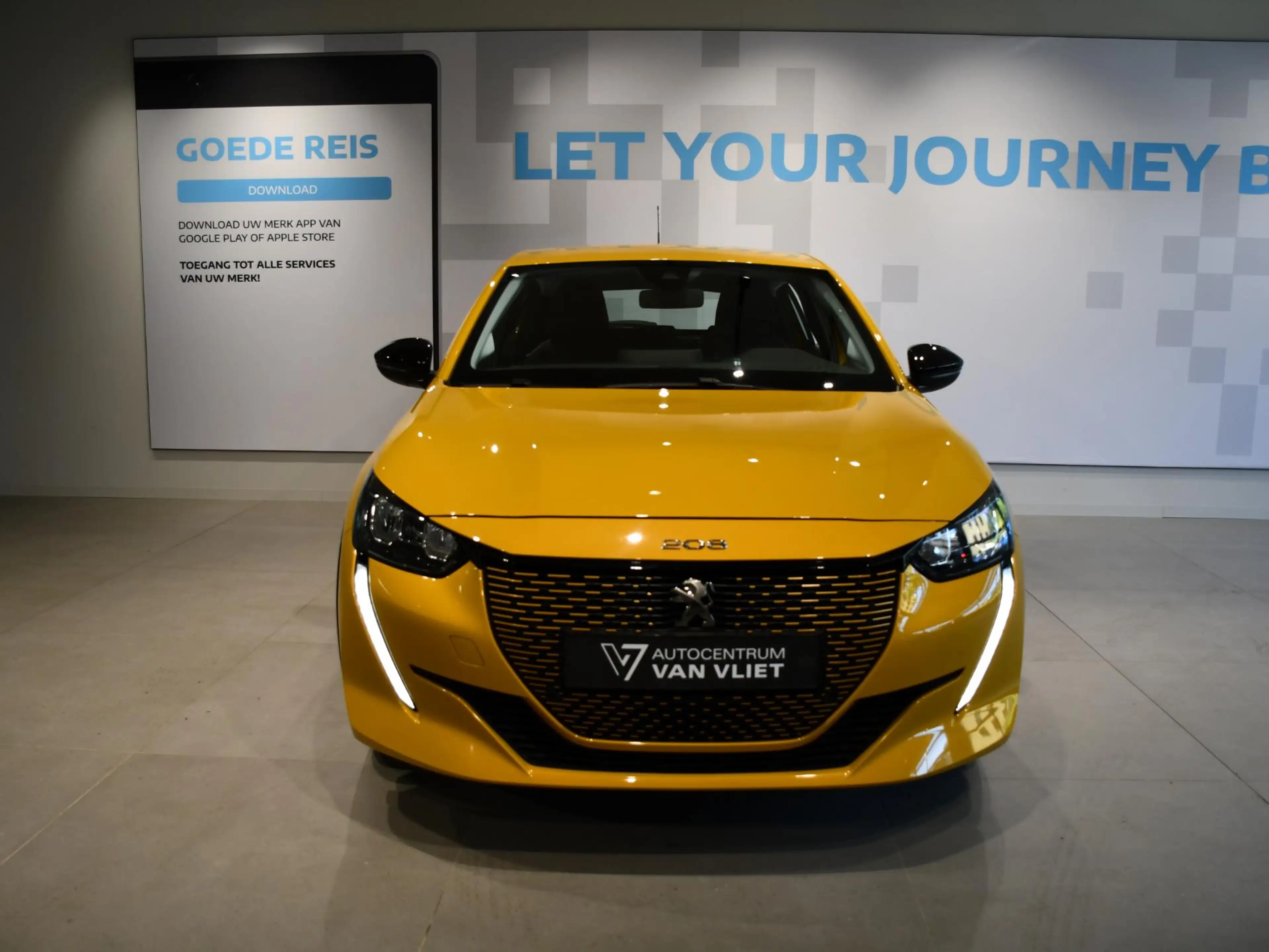 Peugeot e-208 EV Active Pack 50 kWh . — photo 15