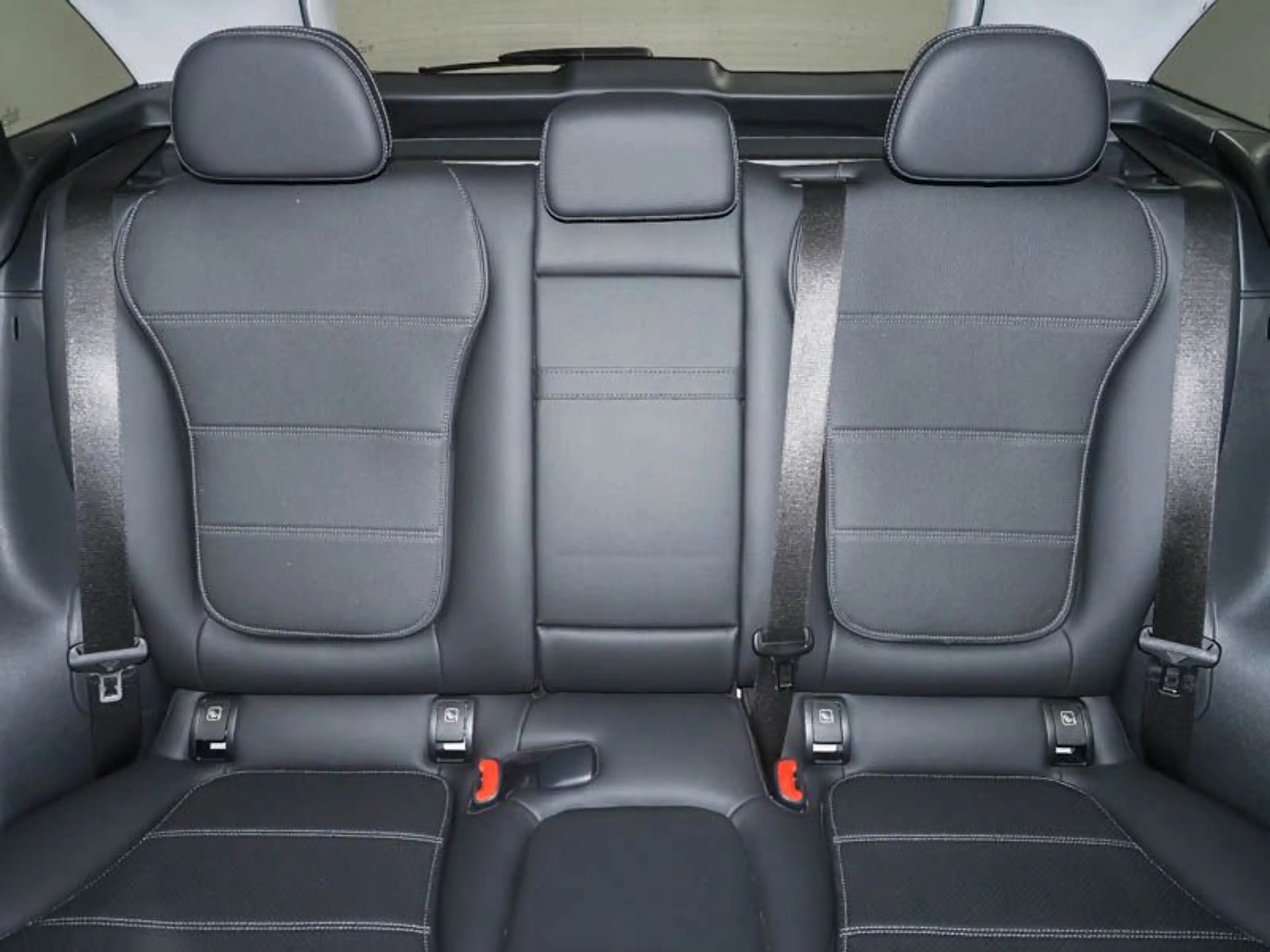 Mercedes-Benz GLC 220 d 4M Avantgarde Adv+ AHK 360° Distronic — photo 8