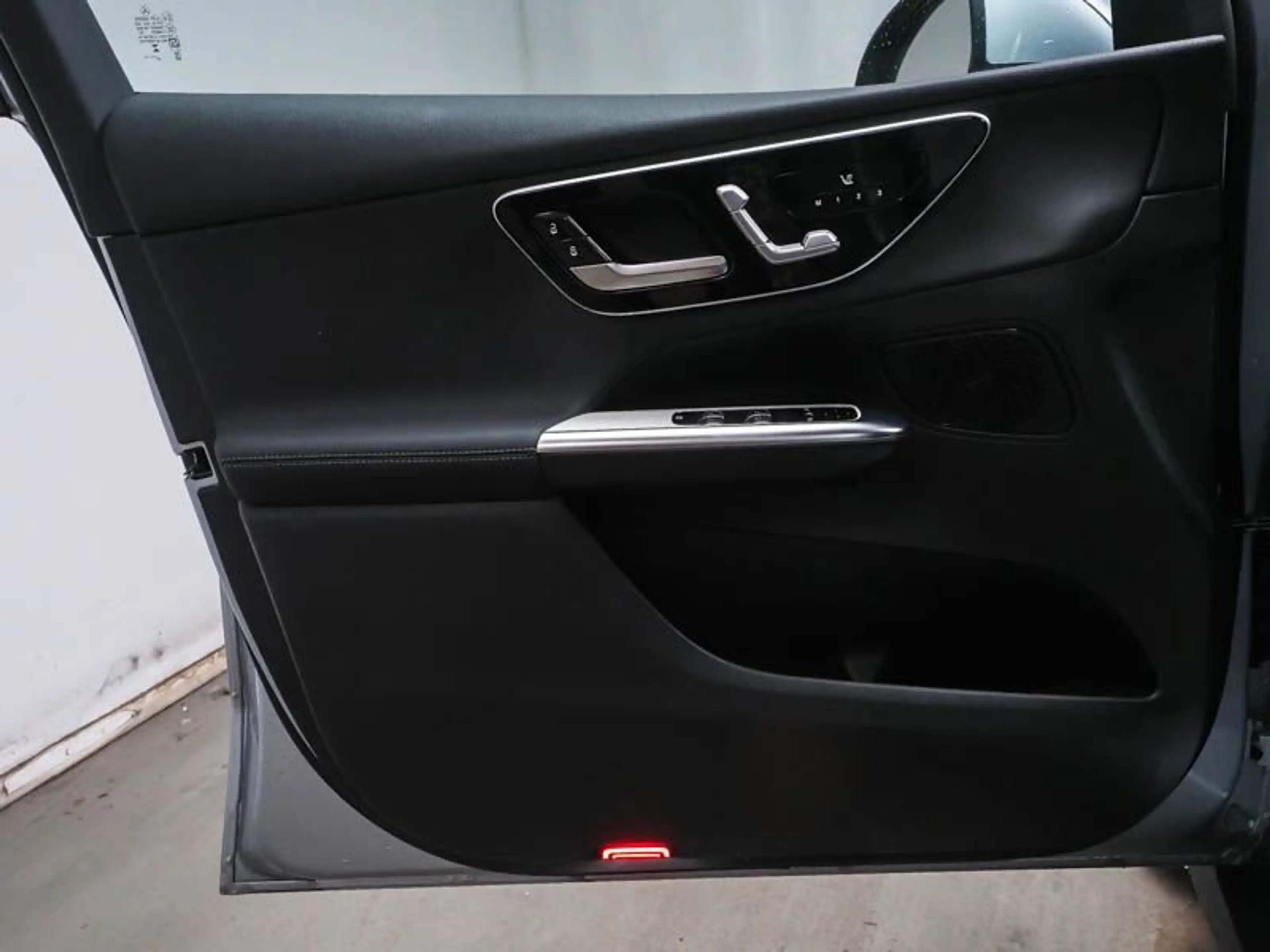 Mercedes-Benz GLC 220 d 4M Avantgarde Adv+ AHK 360° Distronic — photo 9