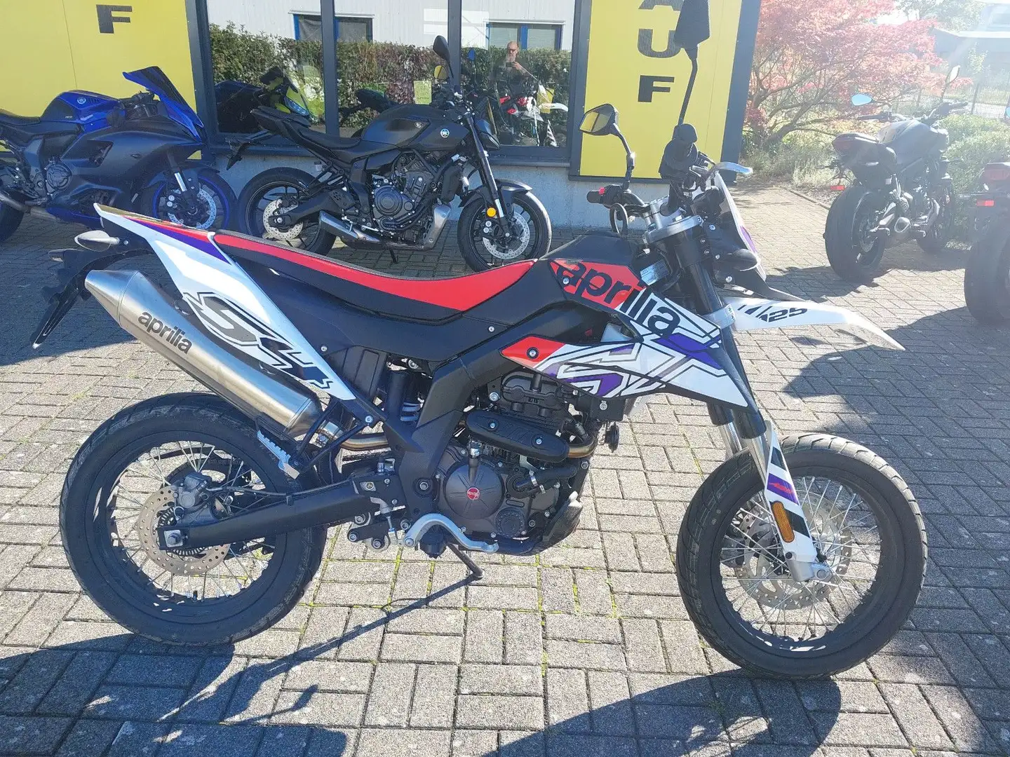 Aprilia SX 125 Weiß - 1