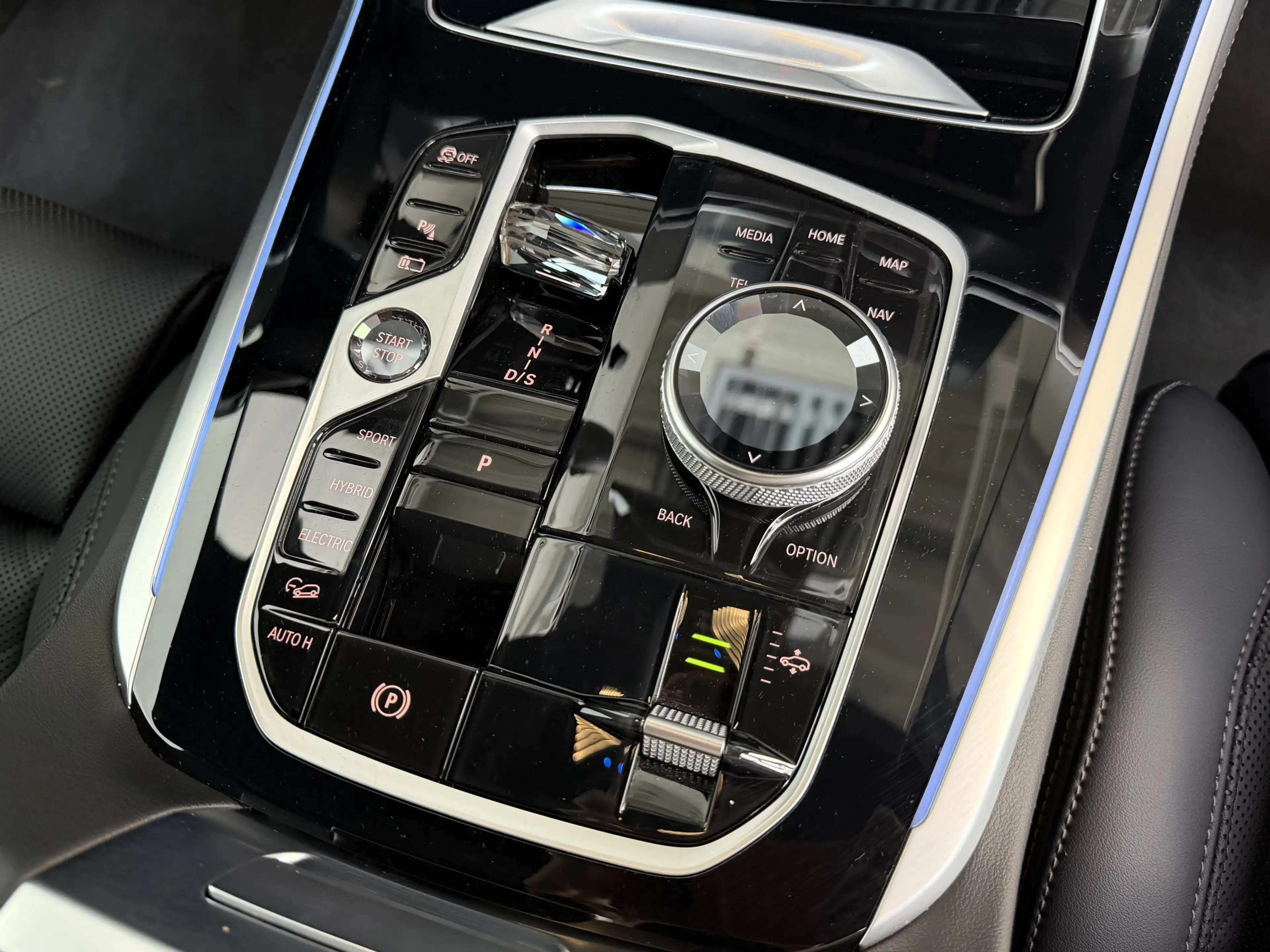 BMW X5 xDr50e M Sport Pro 22Zoll Pano Sitzlüft. AHK — photo 37