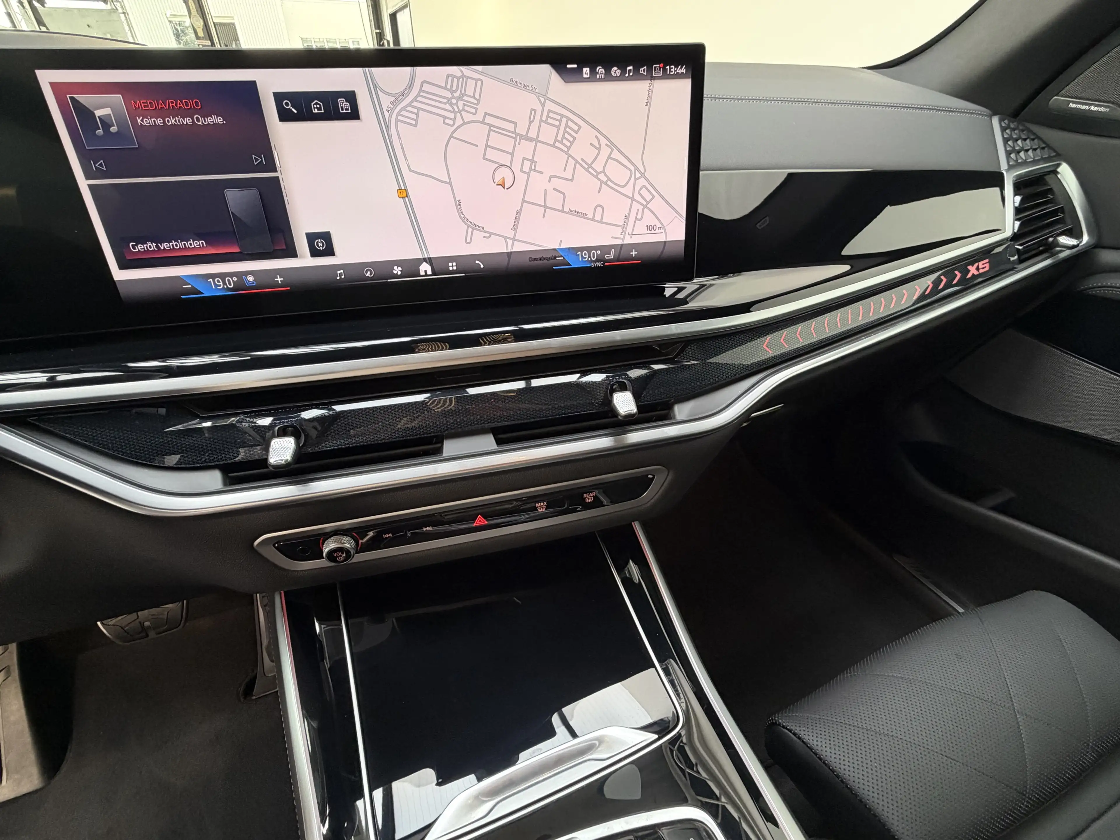 BMW X5 xDr50e M Sport Pro 22Zoll Pano Sitzlüft. AHK — photo 10