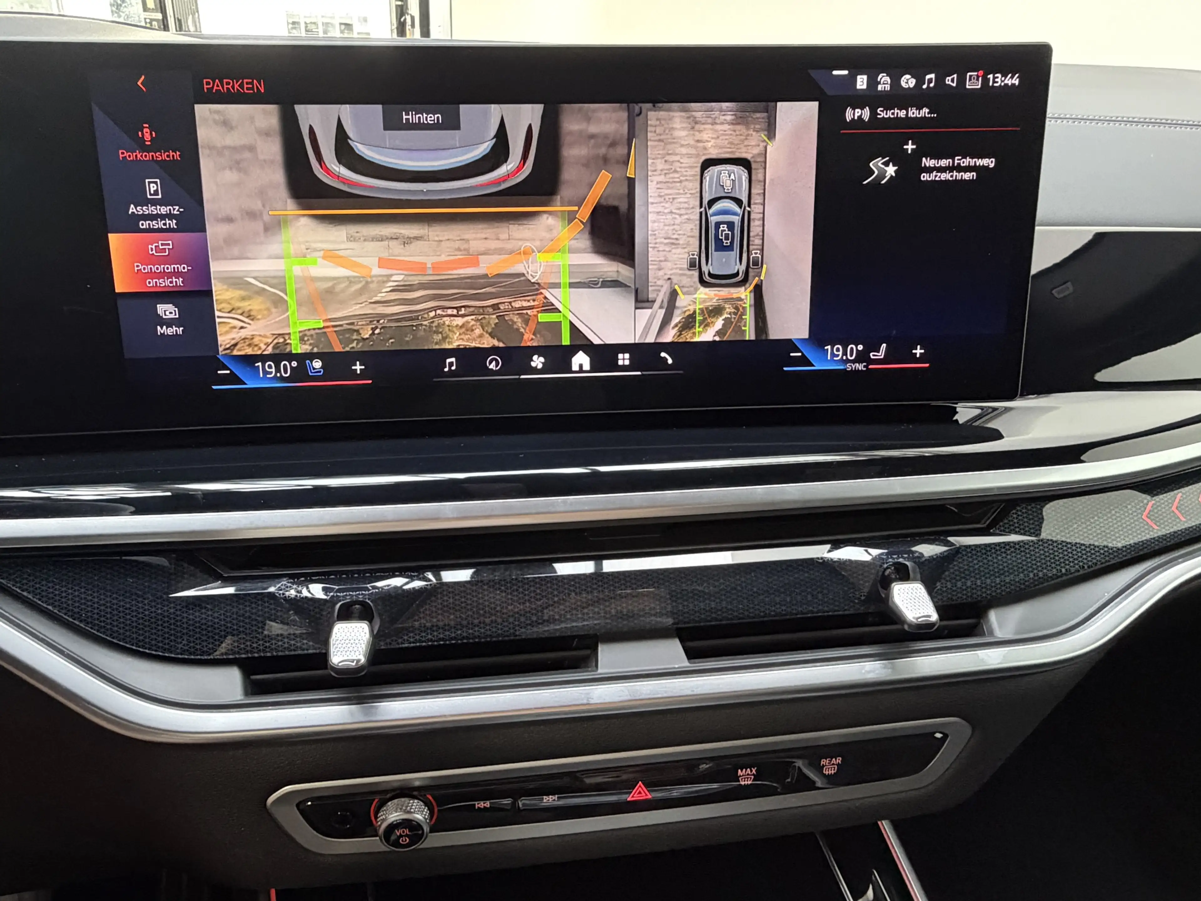 BMW X5 xDr50e M Sport Pro 22Zoll Pano Sitzlüft. AHK — photo 12