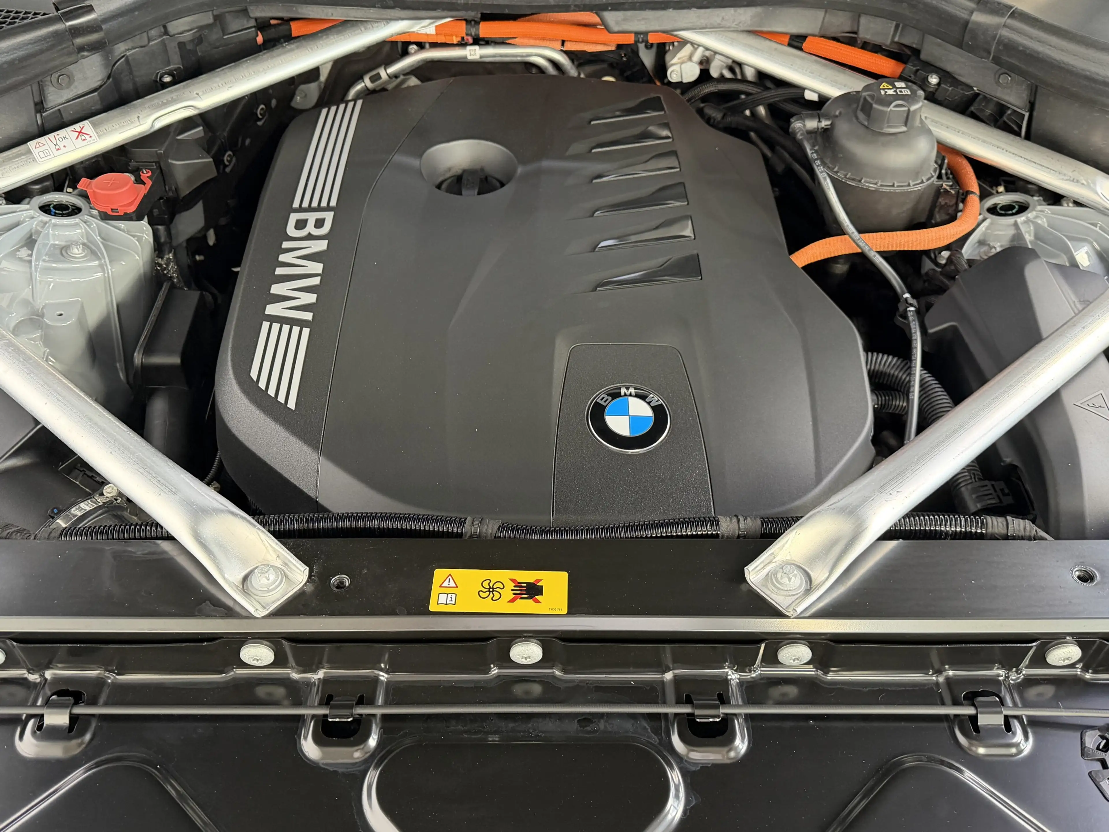 BMW X5 xDr50e M Sport Pro 22Zoll Pano Sitzlüft. AHK — photo 42