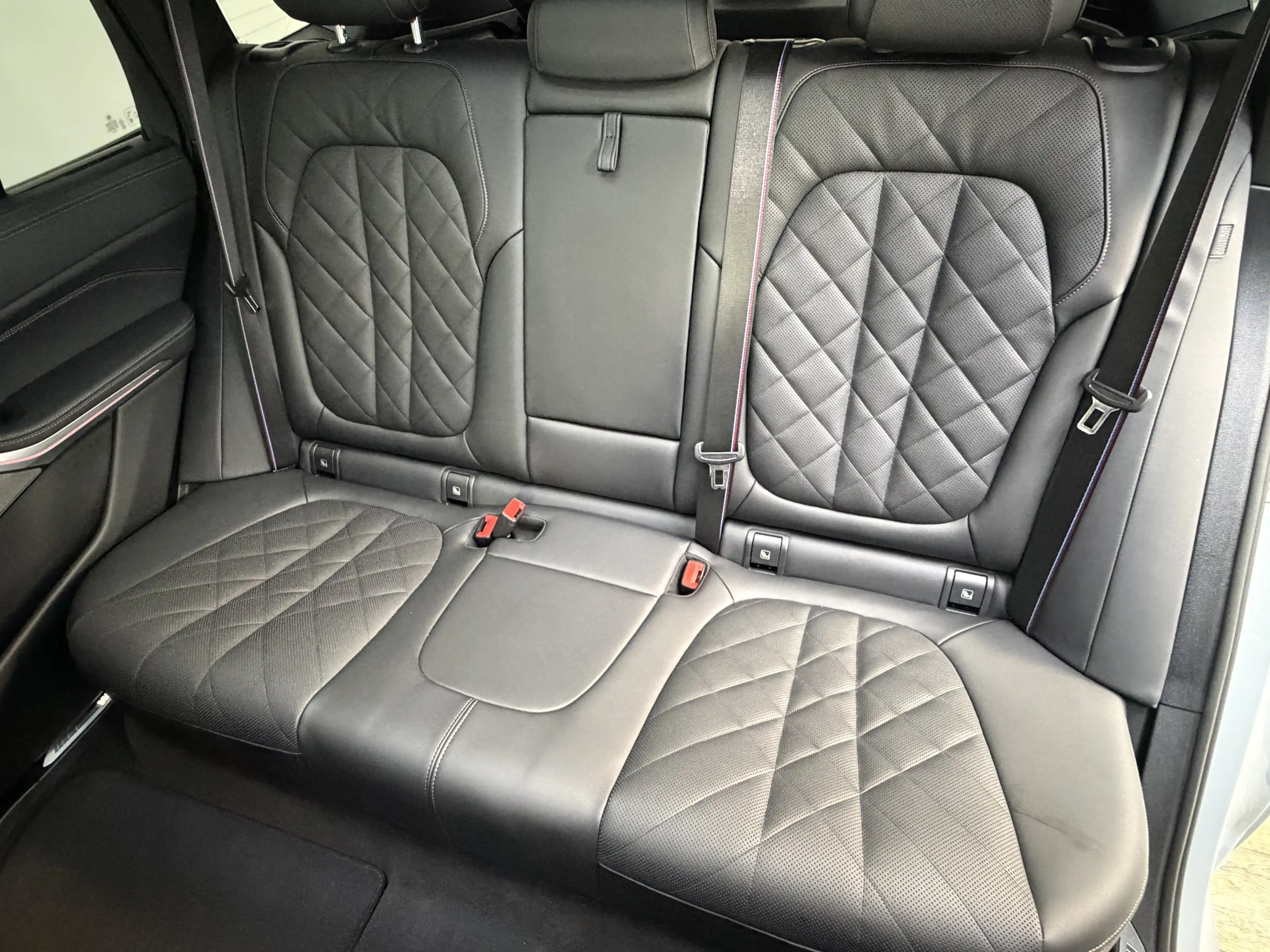 BMW X5 xDr50e M Sport Pro 22Zoll Pano Sitzlüft. AHK — photo 20