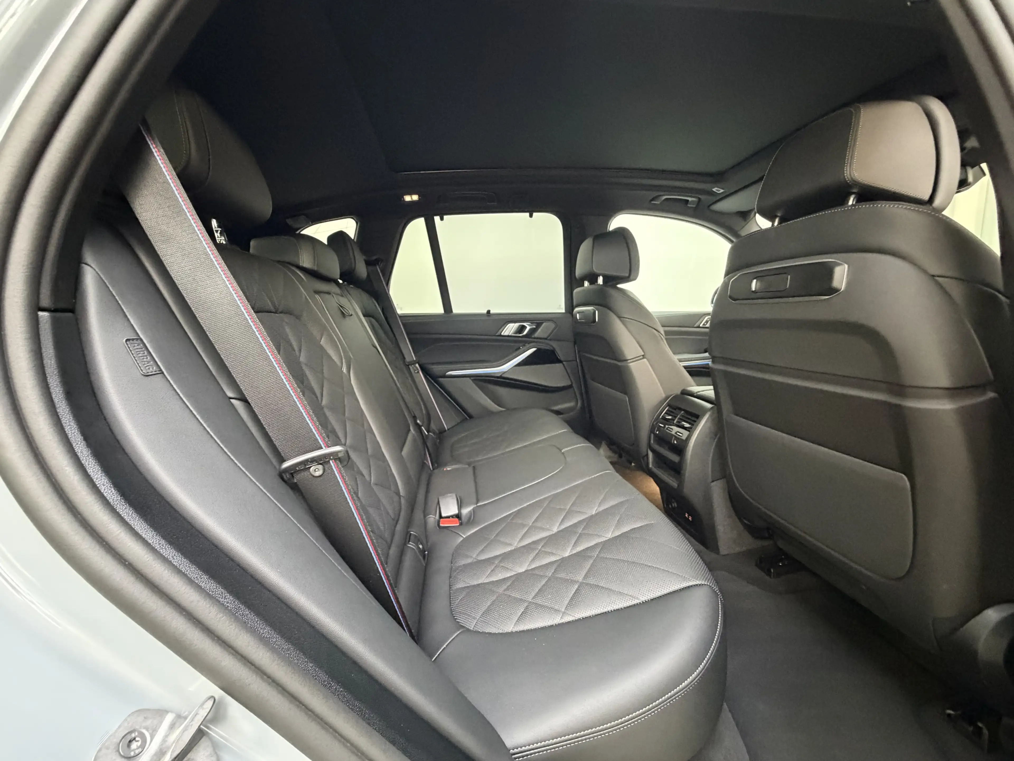 BMW X5 xDr50e M Sport Pro 22Zoll Pano Sitzlüft. AHK — photo 32