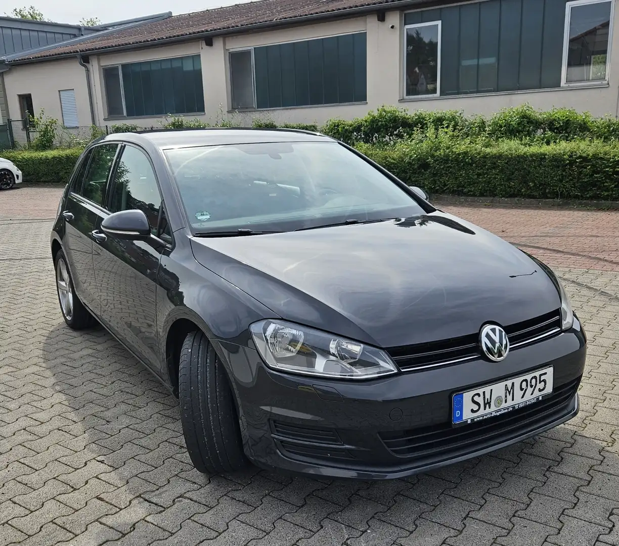 Volkswagen Golf Trendline BMT Grau - 1