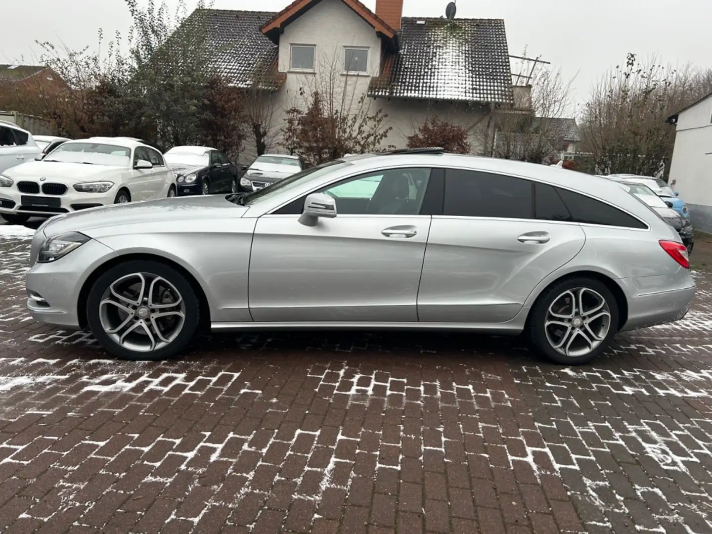 Mercedes-Benz CLS CLS 350 CDI BE Shooting B.*LED*GSD*Kamera*Assist Argento - 2
