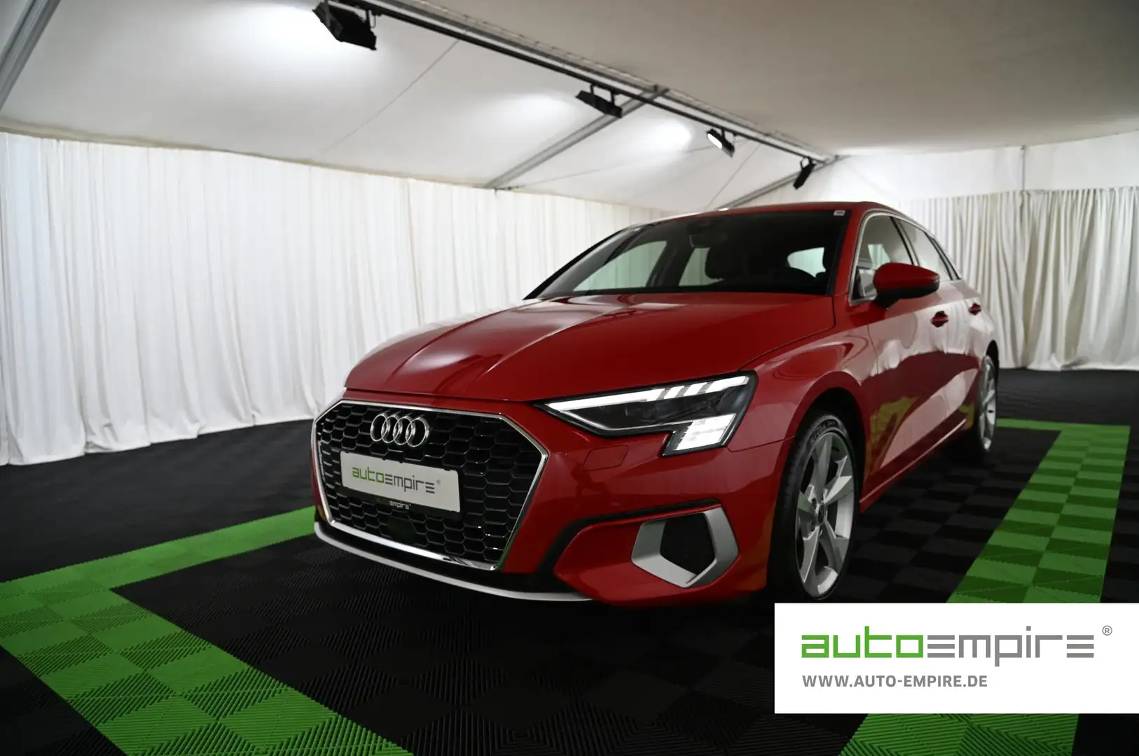 Audi A3 Sportback 35 TDI Design-Luxe MATRIX/MMI+/18 Roşu - 1