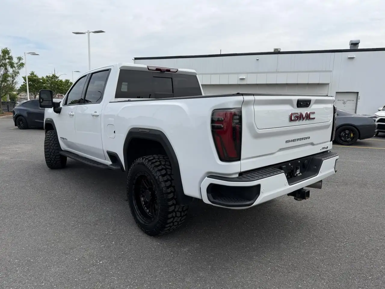 GMC Sierra 2500HD снимка GMC Sierra 2500HD