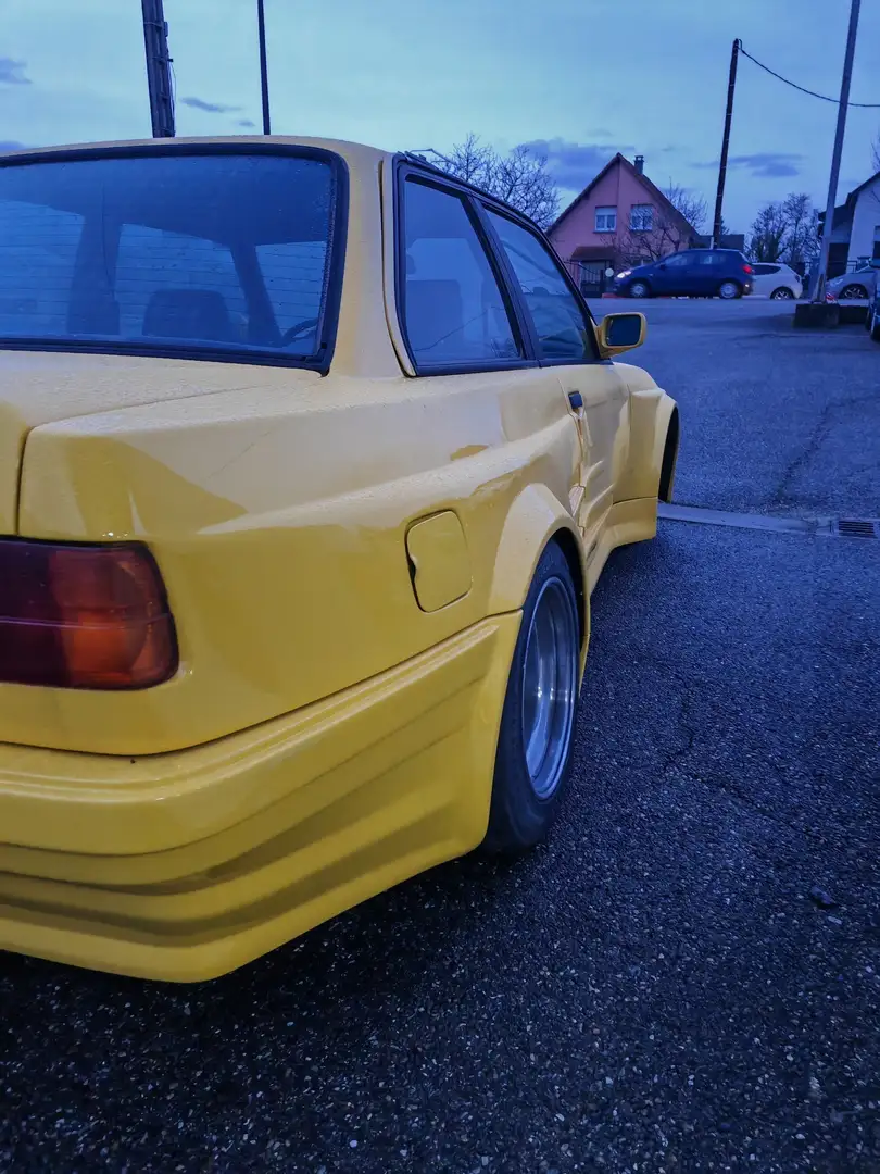 BMW 325 325i E30 Folger Žlutá - 1