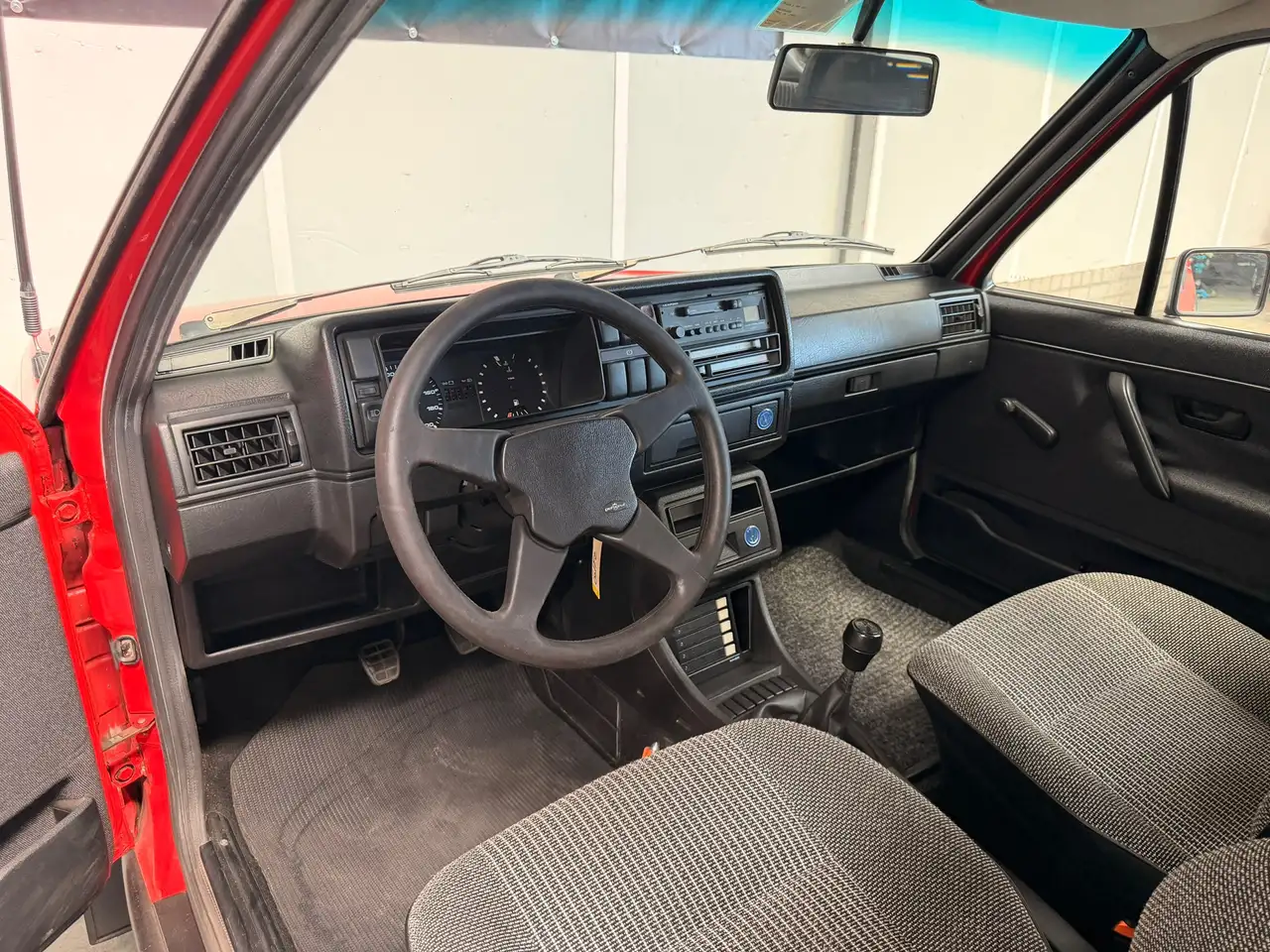 Volkswagen Golf 1.6 C 4-bak// in zeer mooie originele staat, foto 3