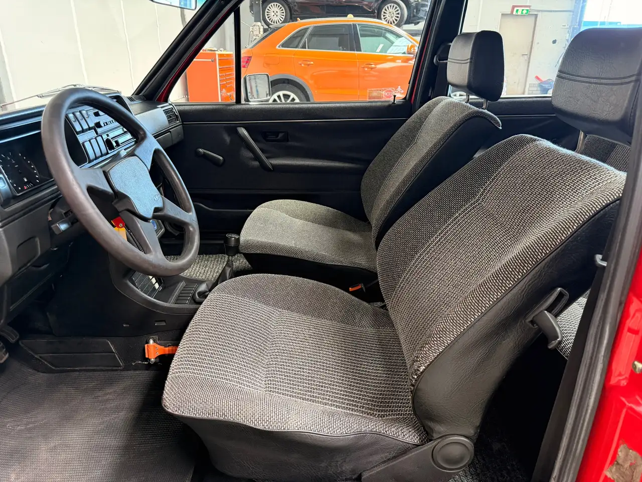 Volkswagen Golf 1.6 C 4-bak// in zeer mooie originele staat, foto 12
