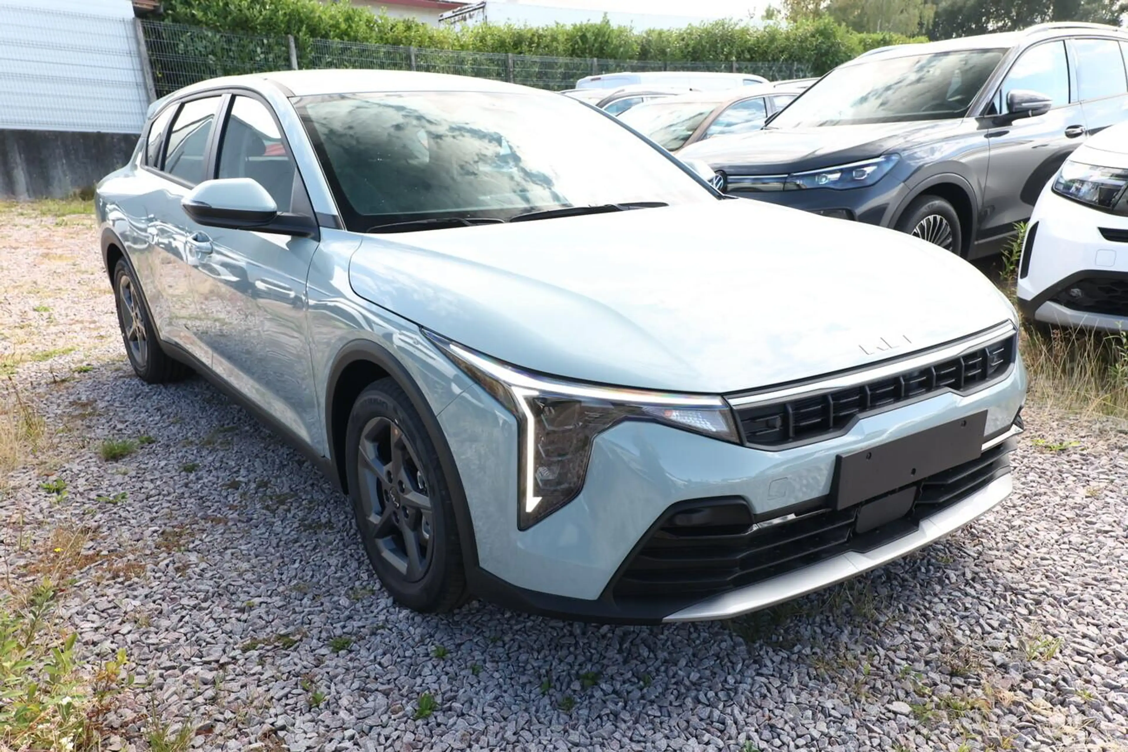 Kia K4 MT SHZ ACC Nav LED Kam Keyl 2xPDC LM16 CarPl 85... — photo 2