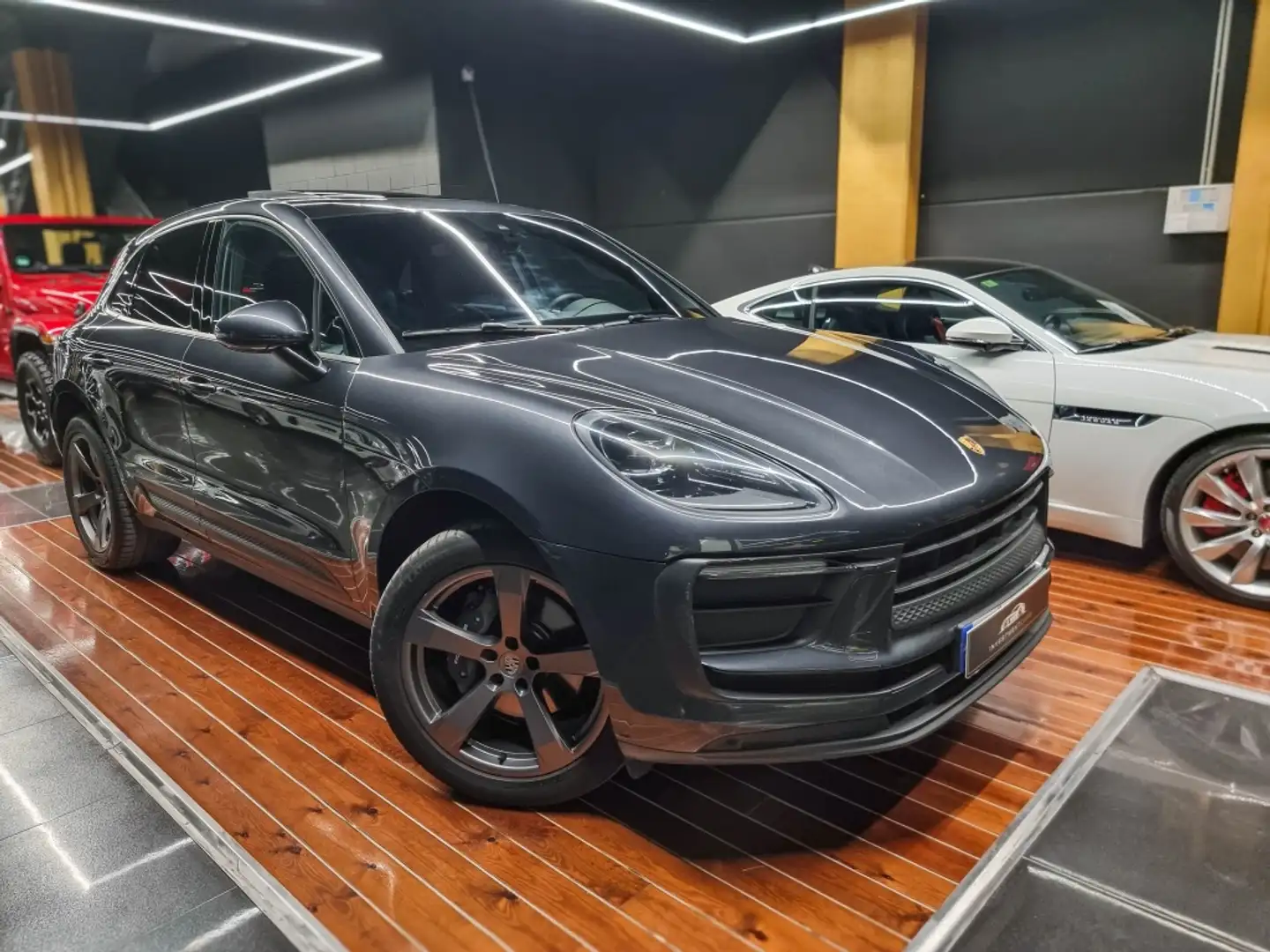 Porsche Macan Aut. Gris - 1
