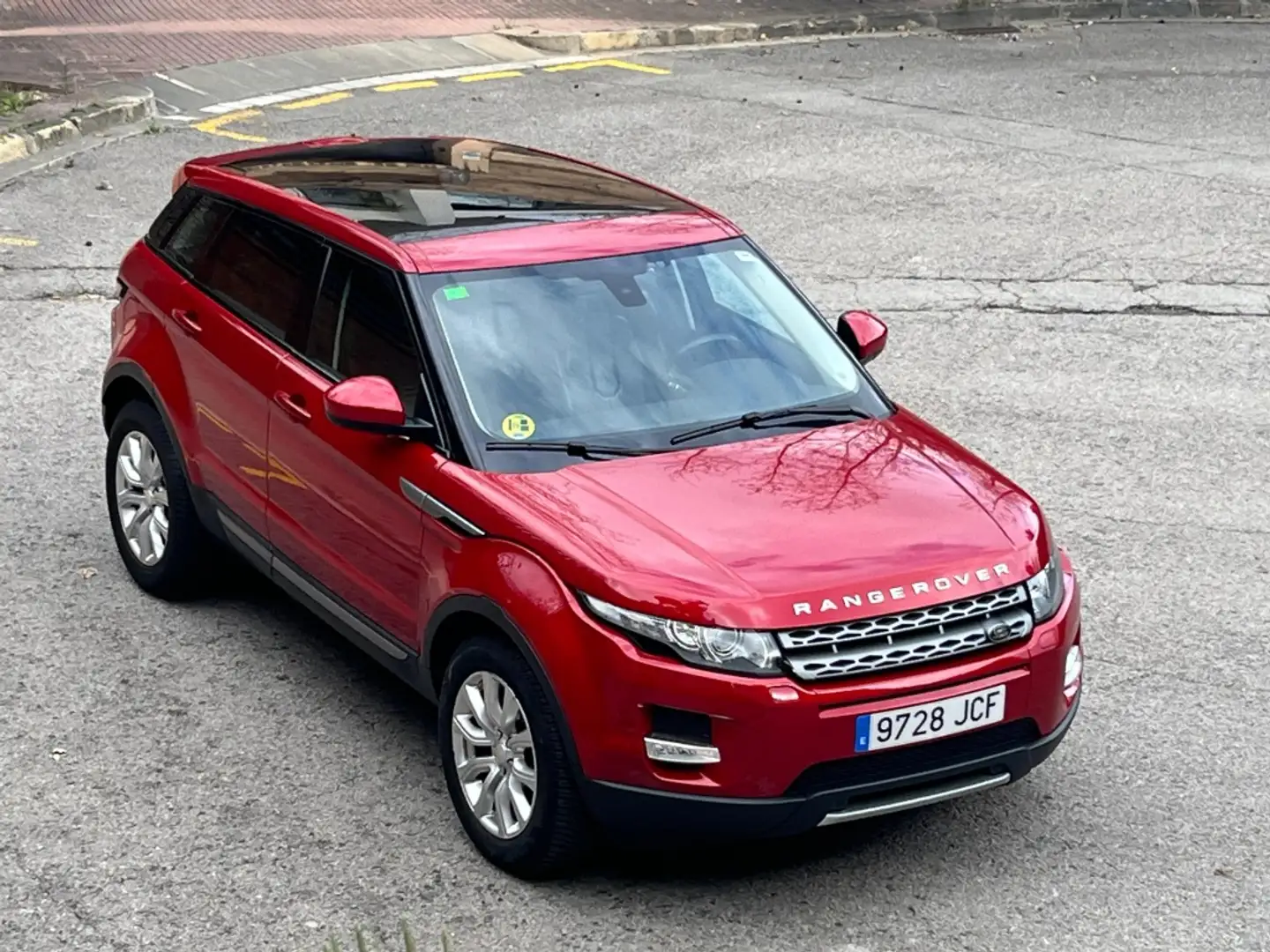 Land Rover Range Rover Evoque 2.2L SD4 Pure 4x4 190 Aut. Paars - 2