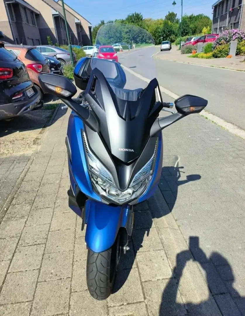 Honda Forza 350 Honda Forza 350 en état impeccable, Bleu - 2