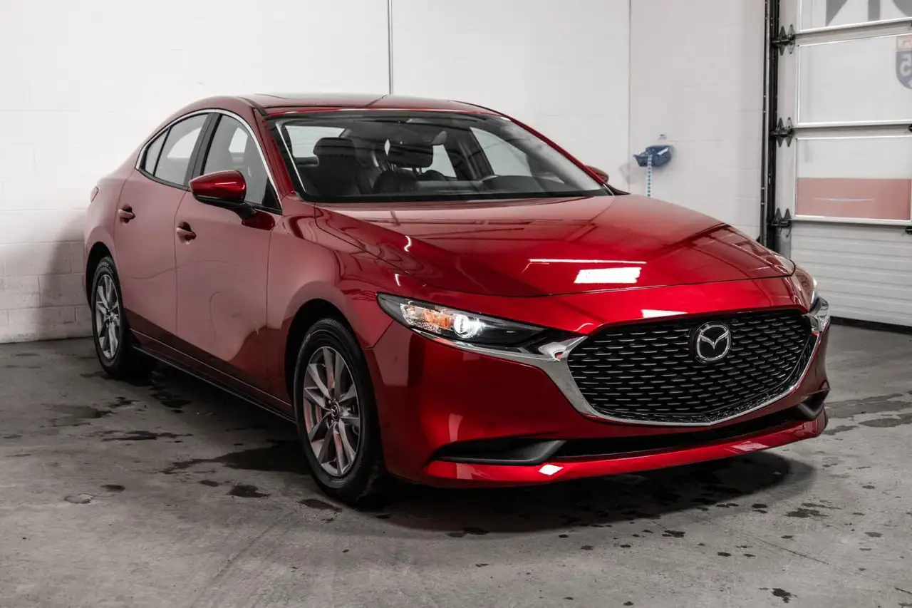 Mazda 3 снимка Mazda 3
