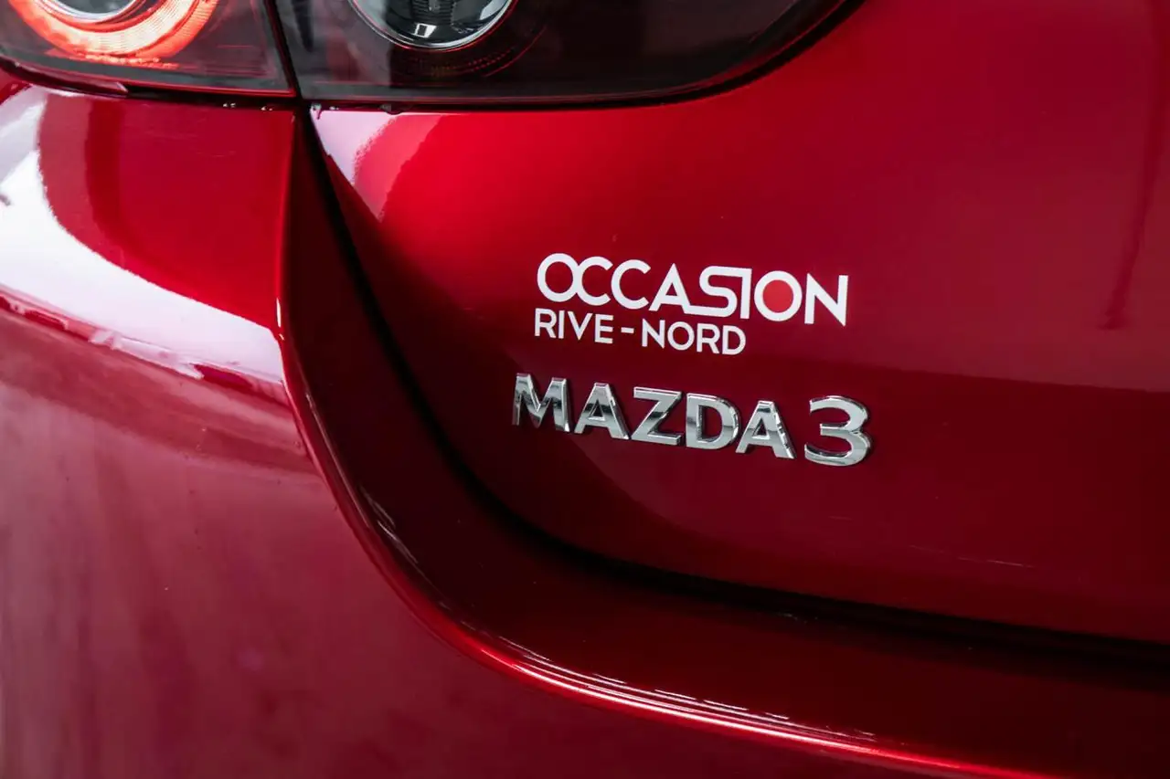 Mazda 3 снимка Mazda 3