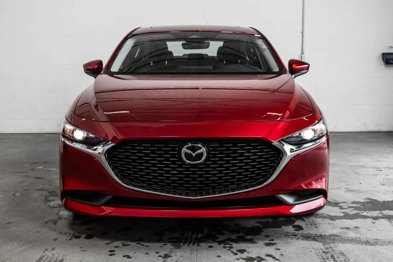 Mazda 3 снимка Mazda 3