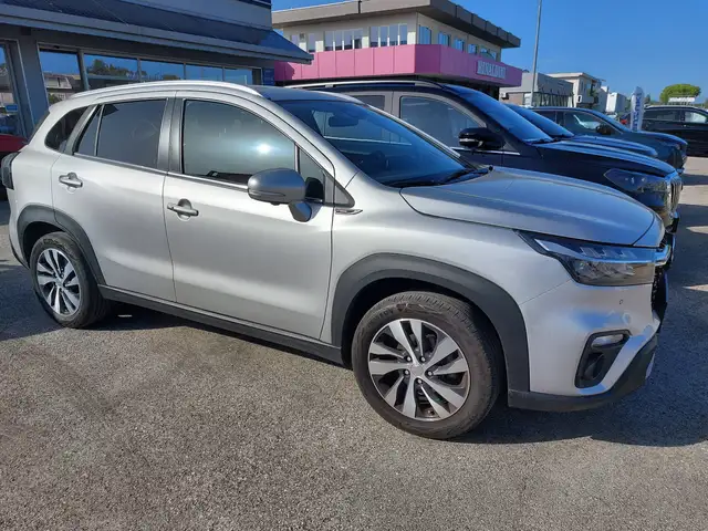Suzuki S-Cross