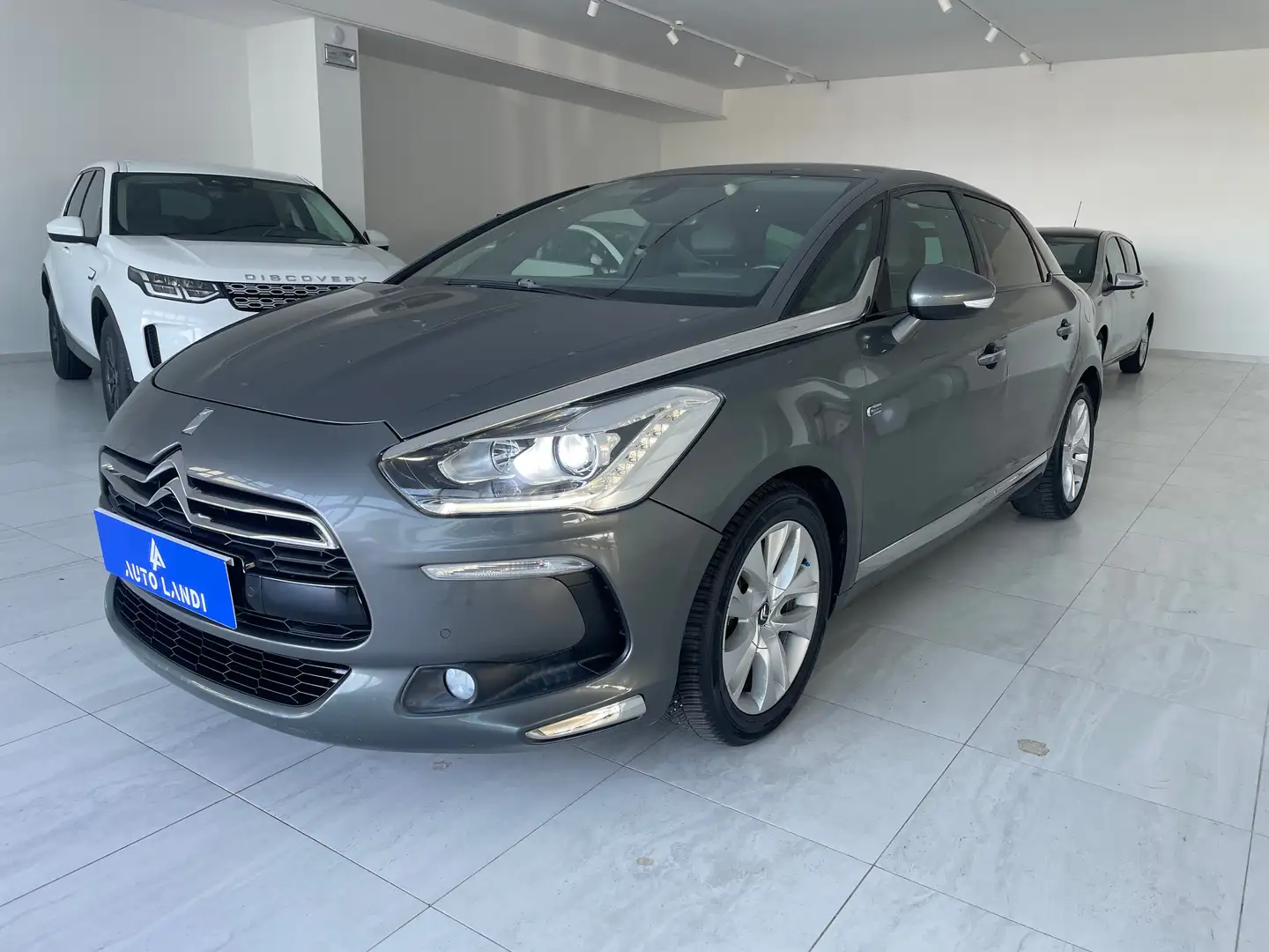 Citroen DS5 DS5 2.0 hdi (airdream) hybrid4 Sport Chic cmp6 Grijs - 1