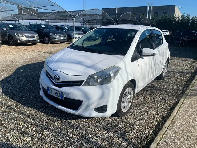 Toyota Yaris 1.0 5 porte Active