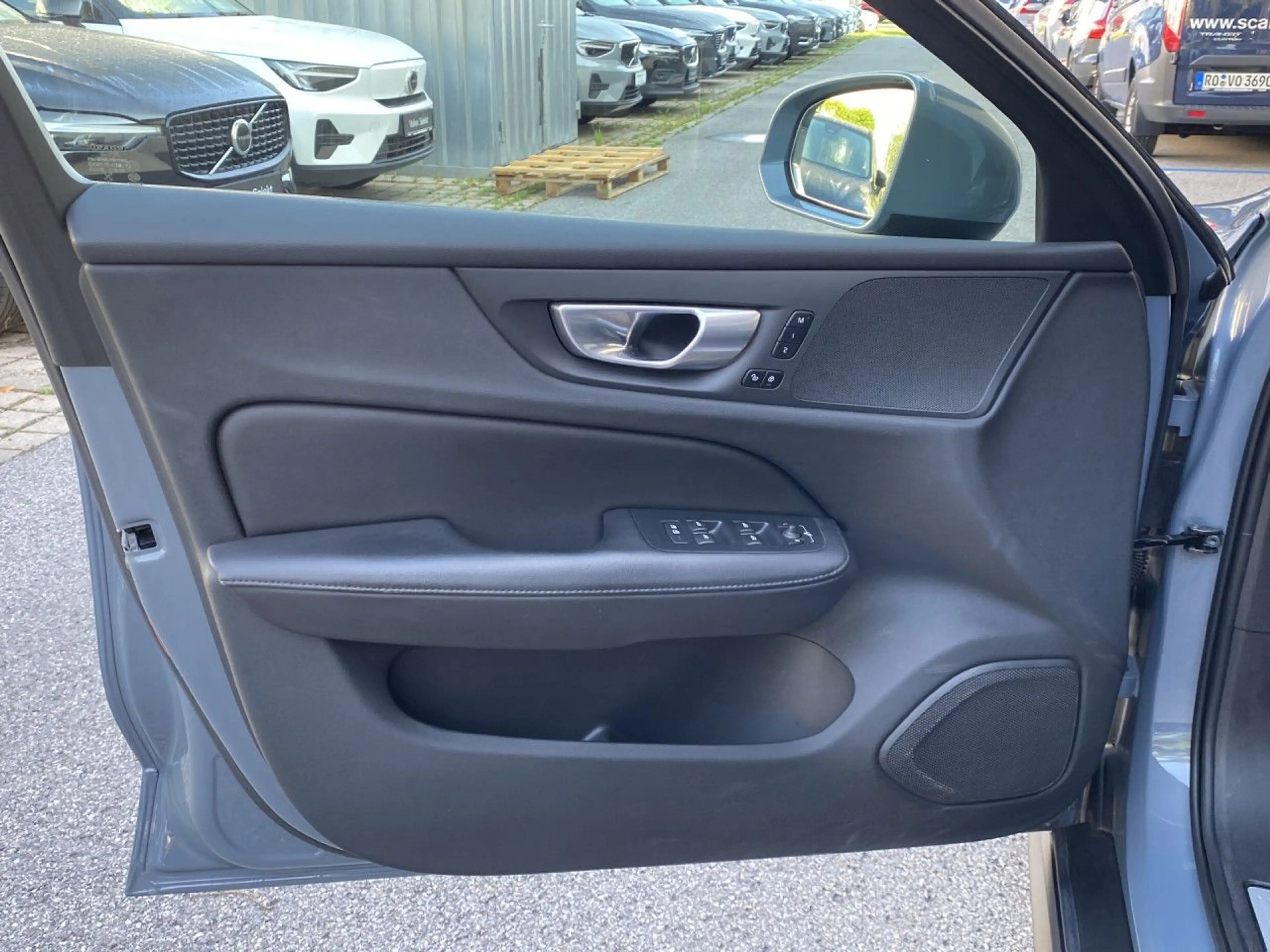 Volvo V60 Cross Country V60 CC Plus AWD Bluetooth Navi LED Vollleder Klima — photo 10