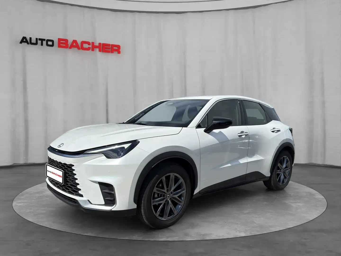 Lexus LBX Emotion 136 PS Allrad Blanco - 1