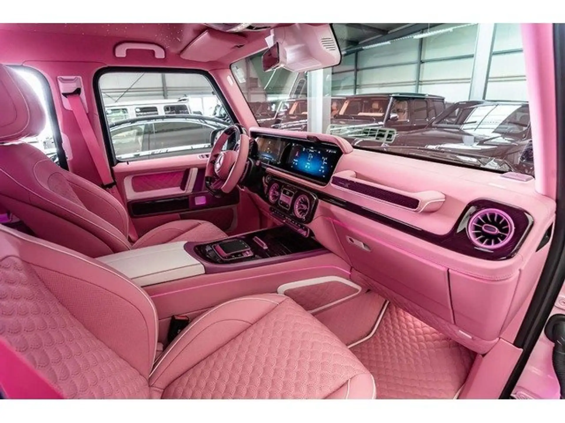 벤츠 G-Class G 63 AMG 2026 로즈골드 사진 5